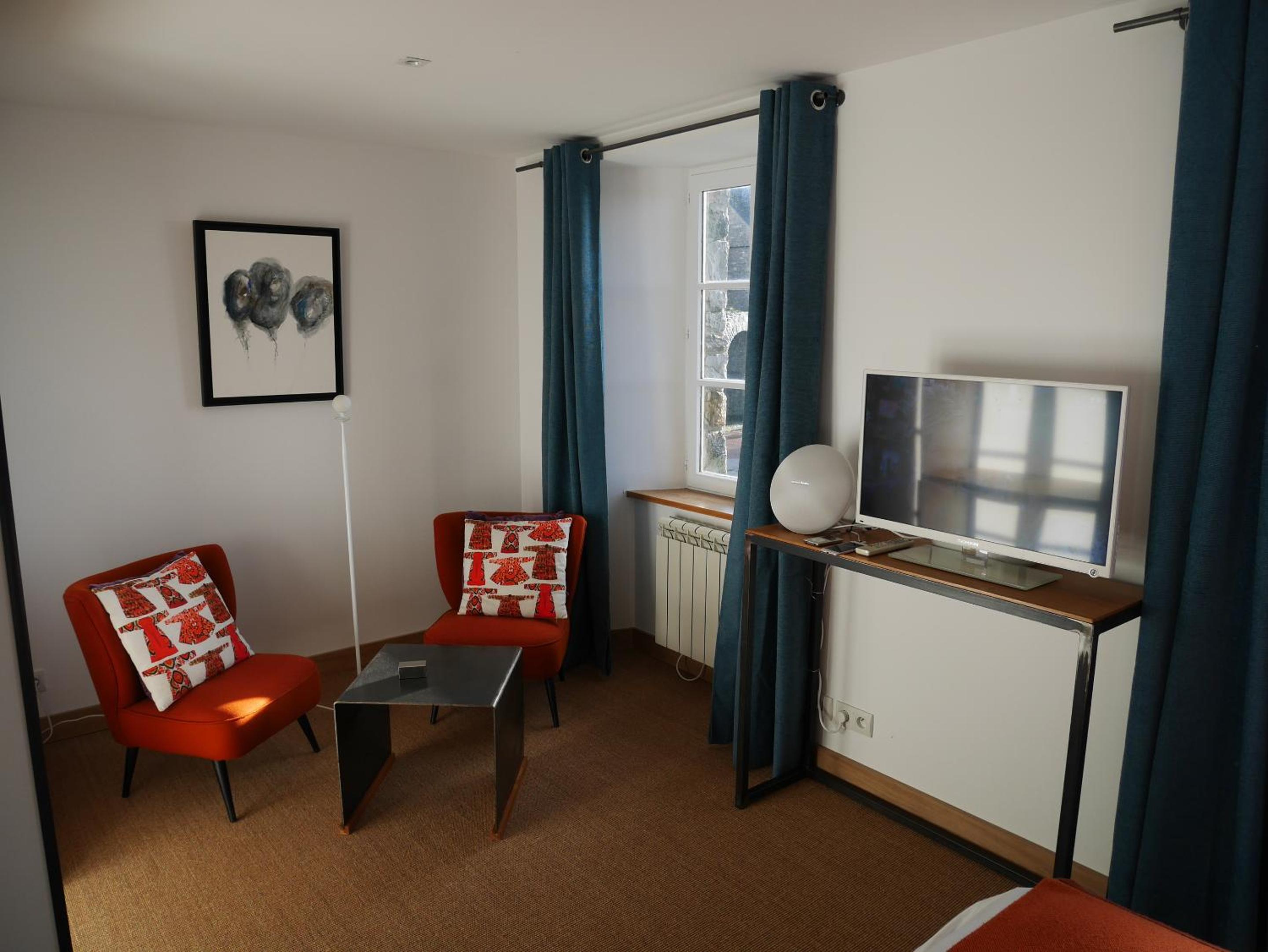 Double Room with Private Bathroom photo 3
