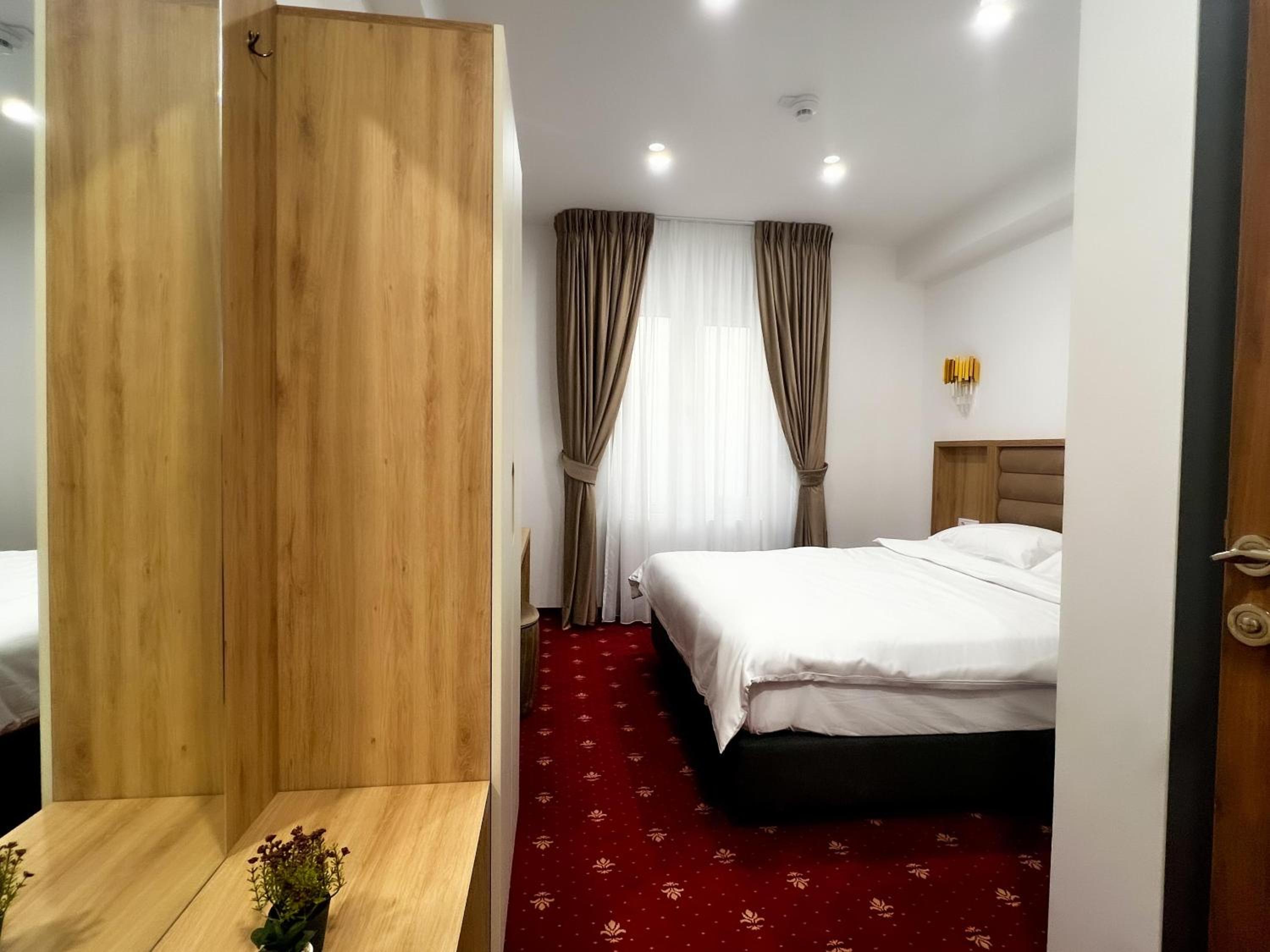 Standard Double Room photo 1