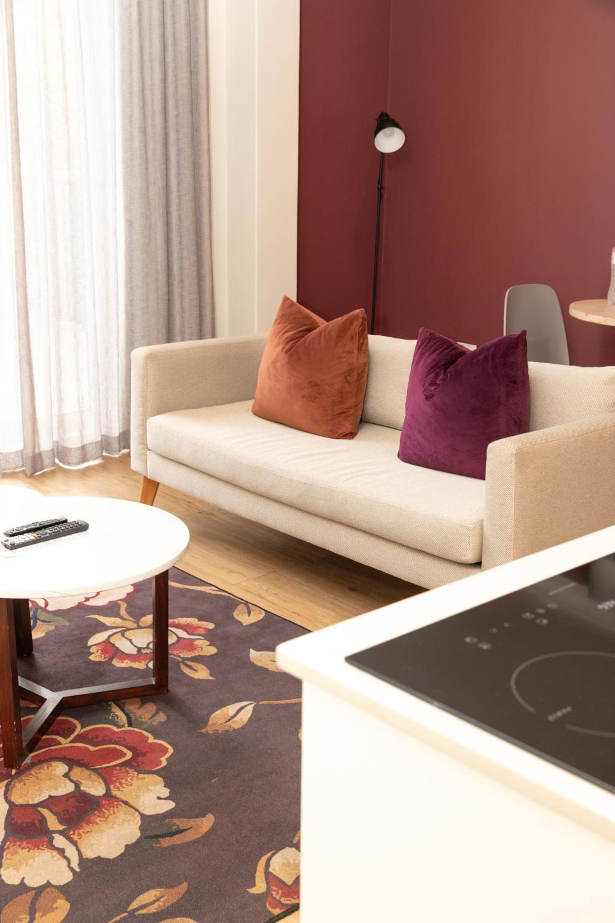 1 Bedroom Executive Apartment, 1 King - Photo 9