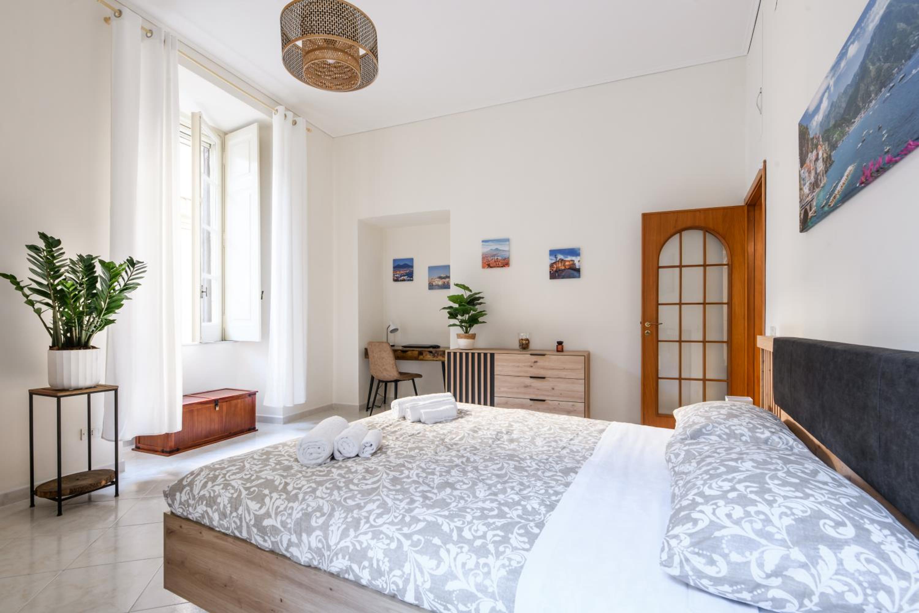 One-Bedroom Apartment with Balcony