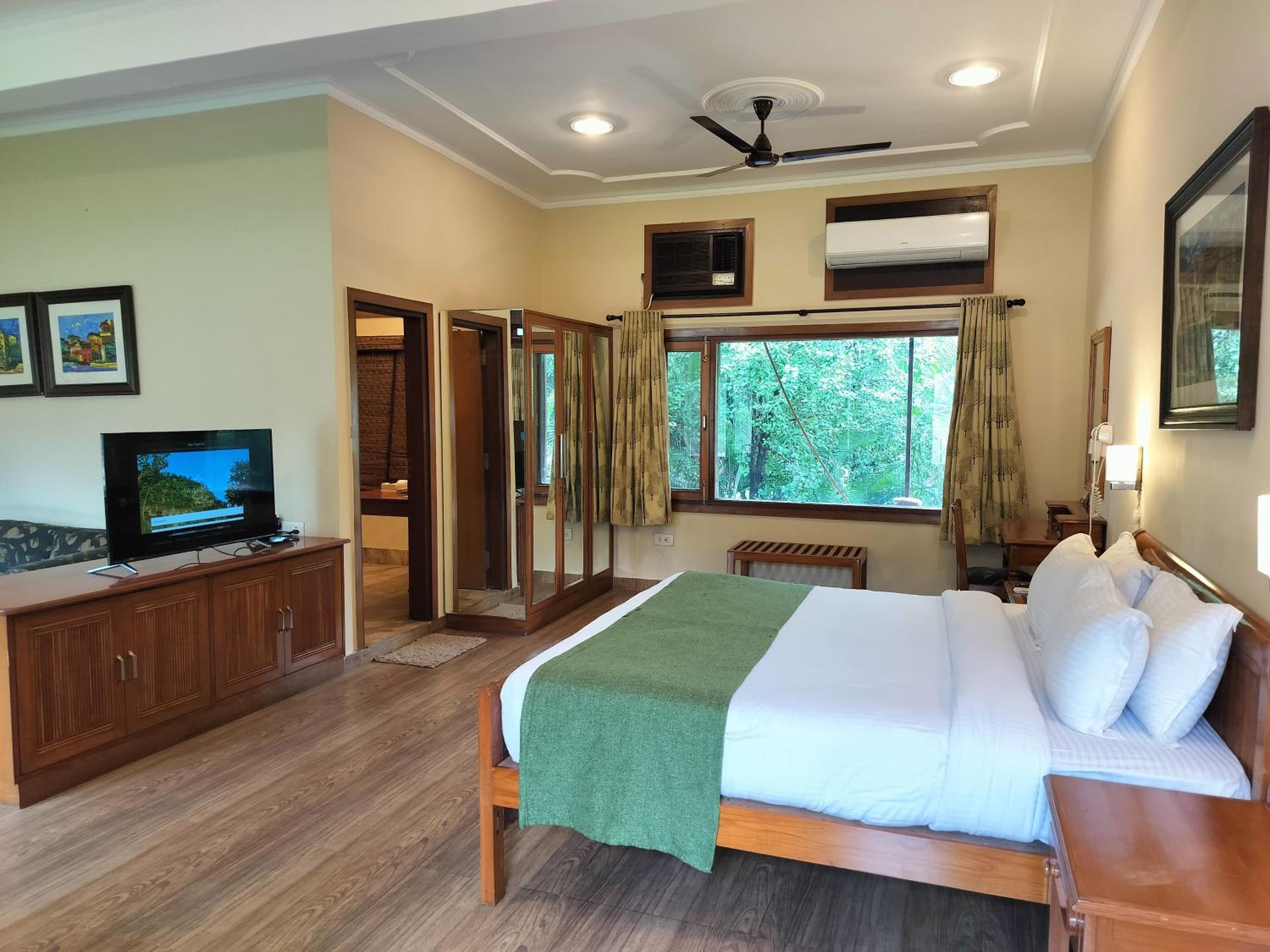 Suite With Private Pool photo 3
