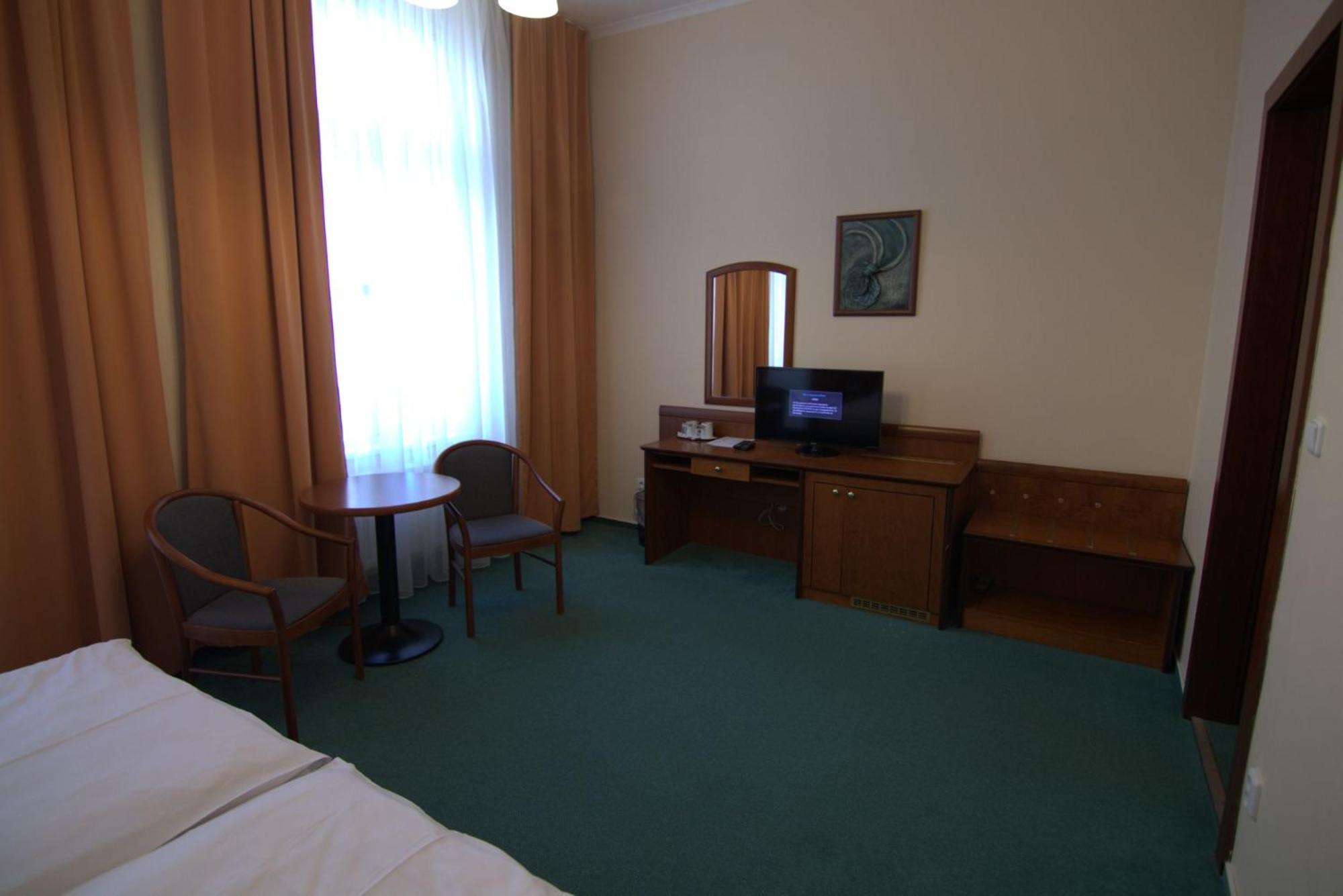 Twin Room photo 2