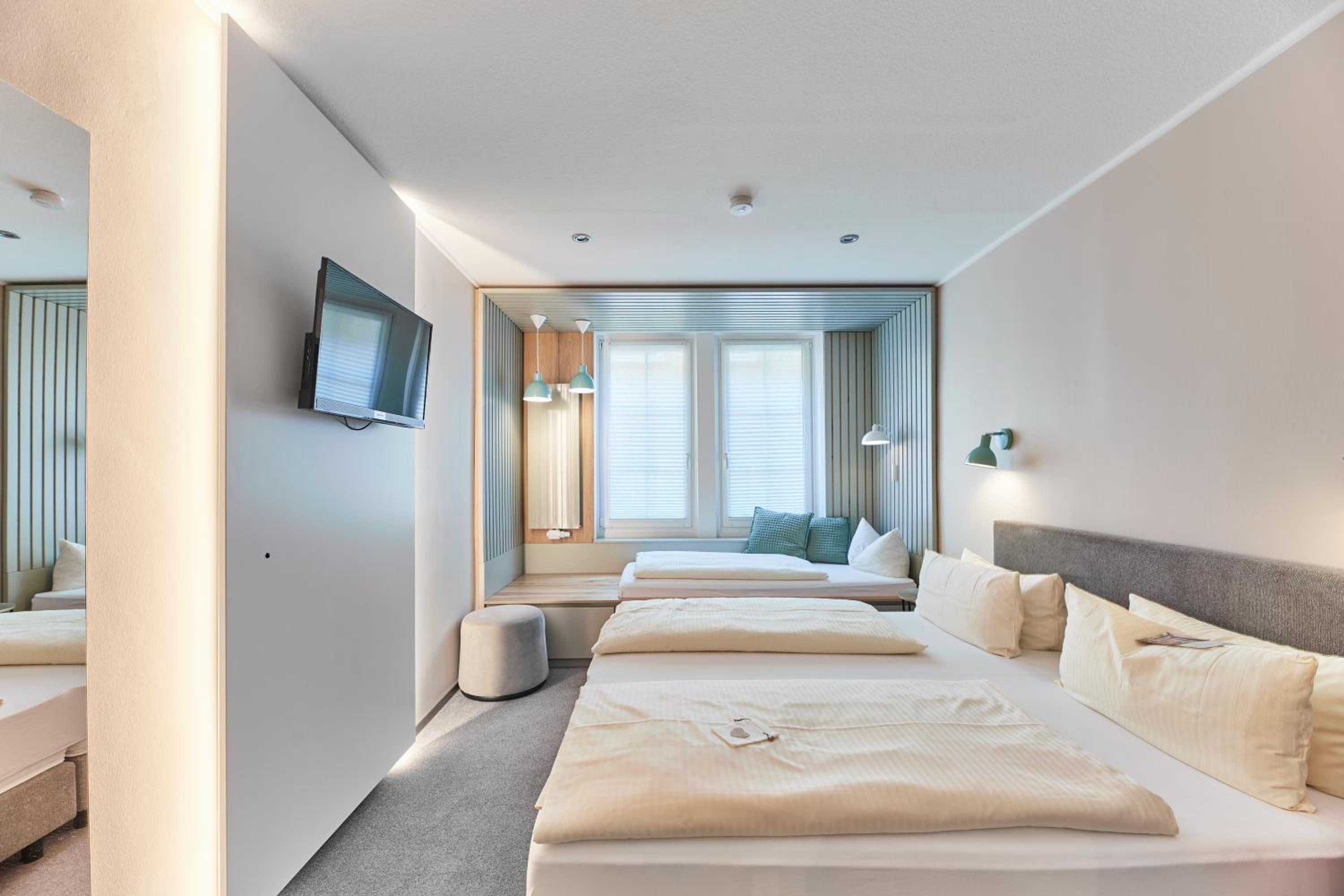 Comfort Double Room with City View - Photo 1