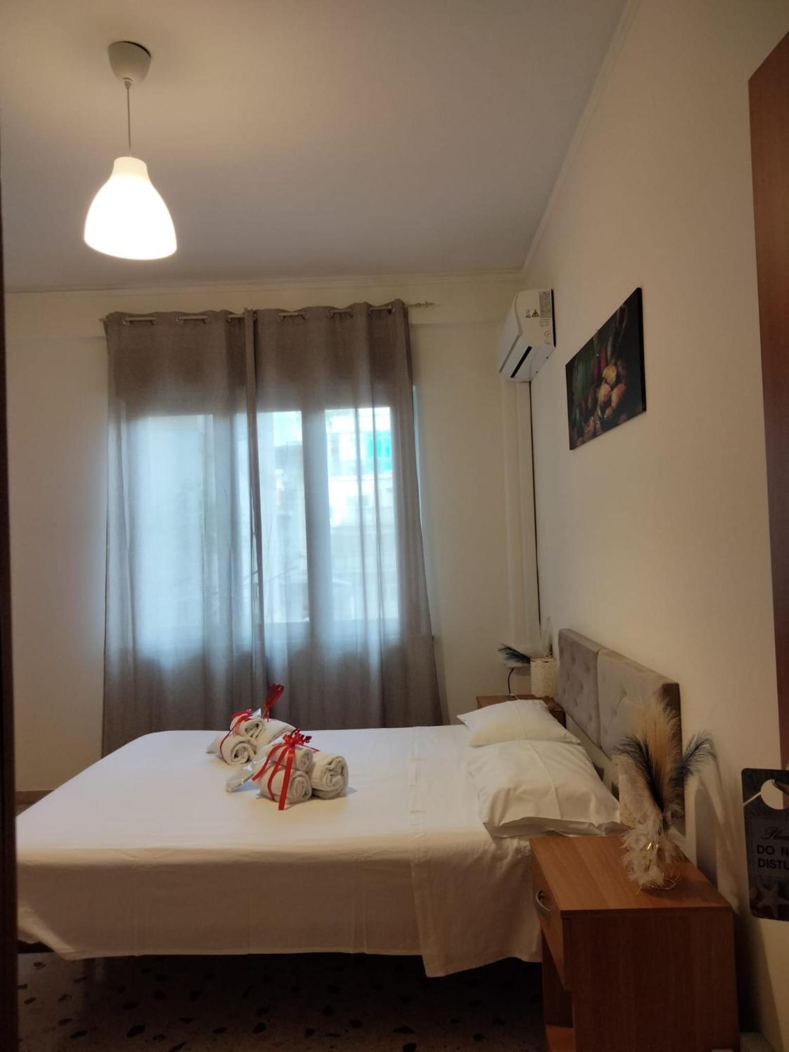 Two-Bedroom Deluxe Apartment with Balcony