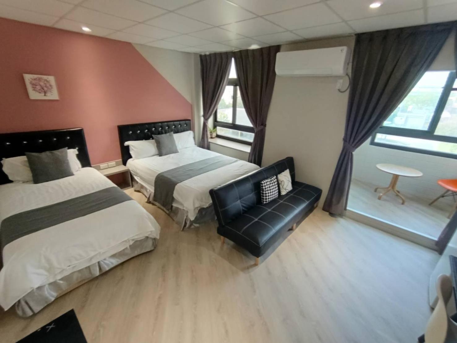 Comfort Triple Room with Shower photo 2