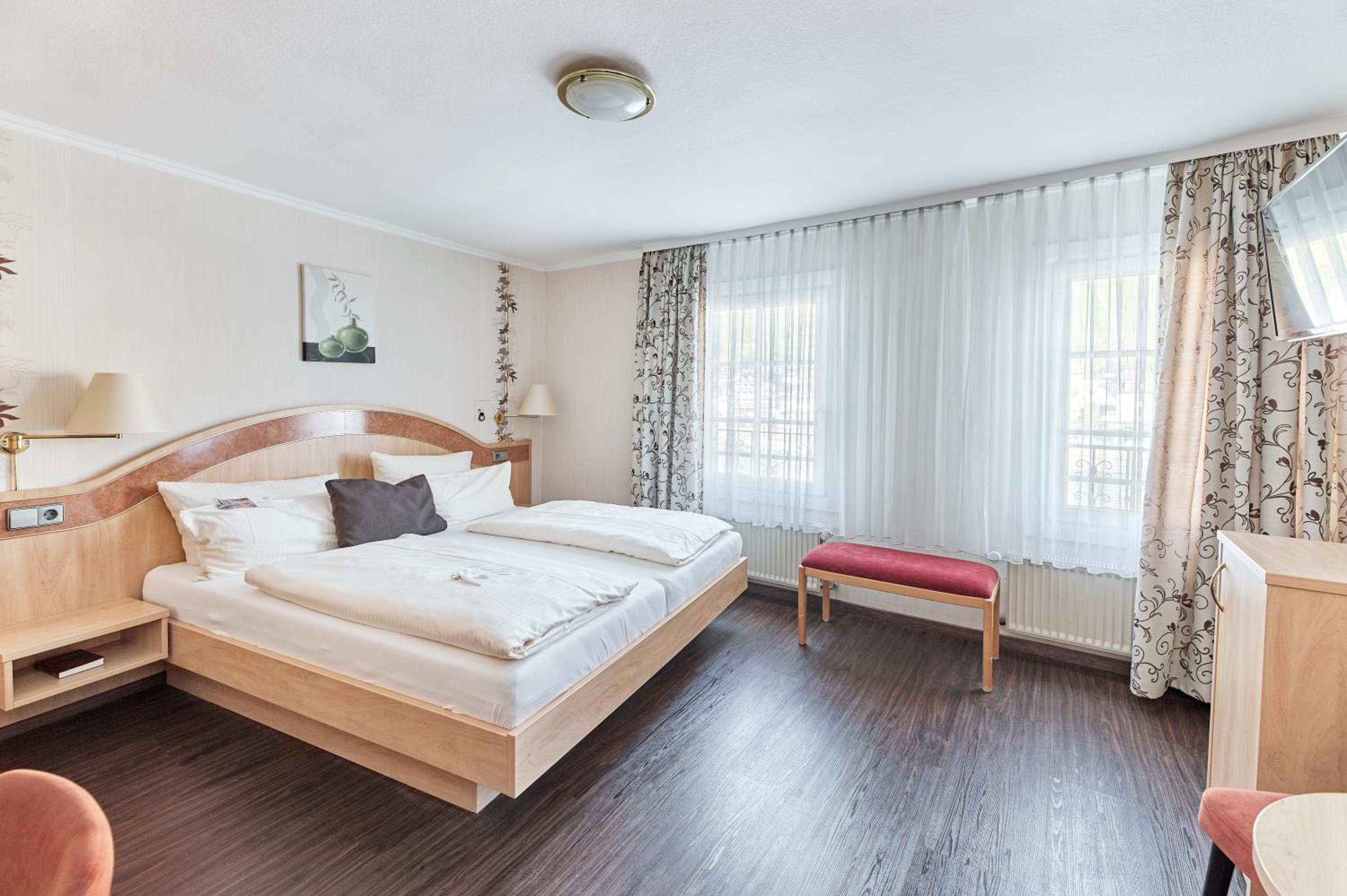 Comfort Double Room with River View - Photo 3