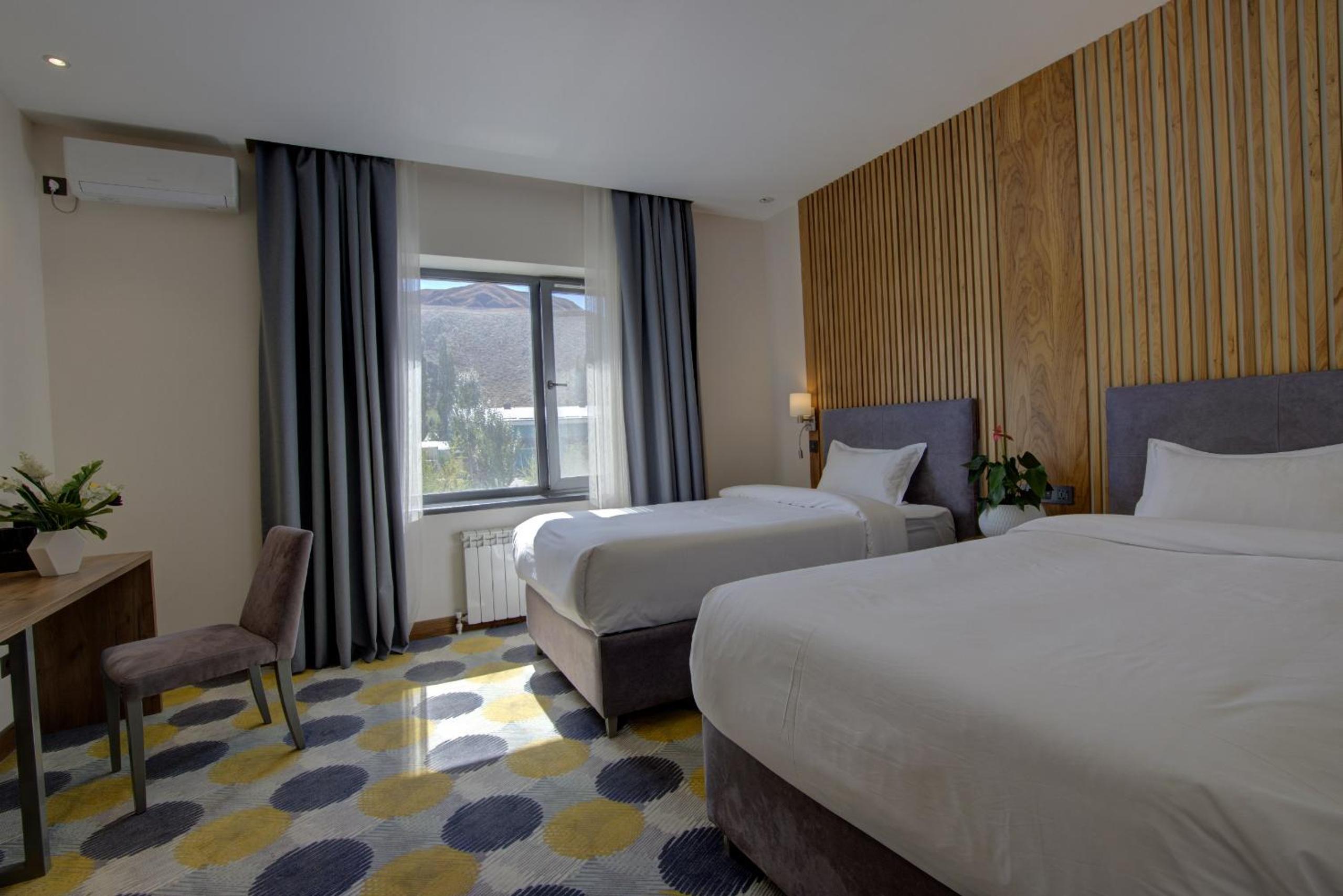 Deluxe Double Room photo 2