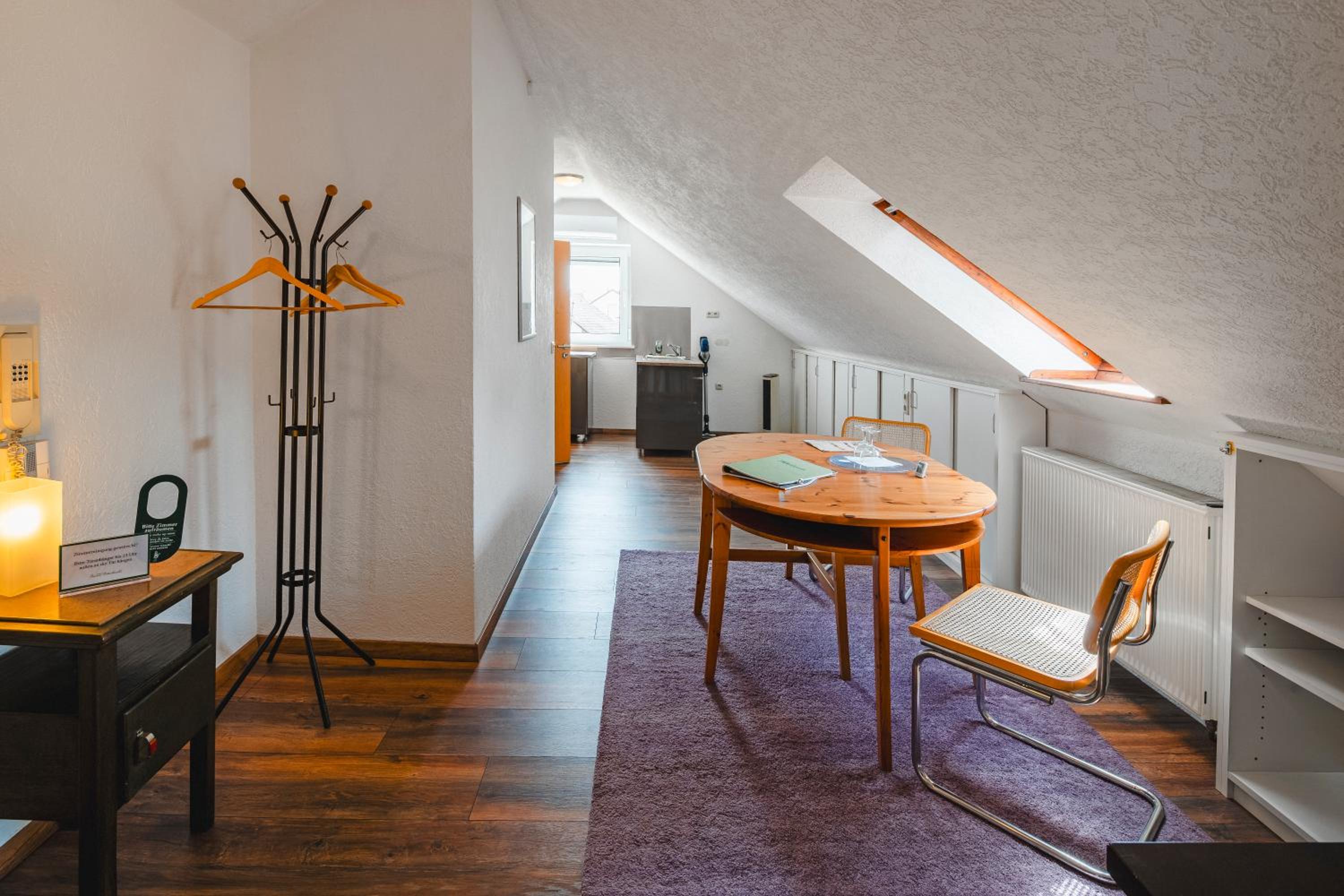 Large Single Room photo 1