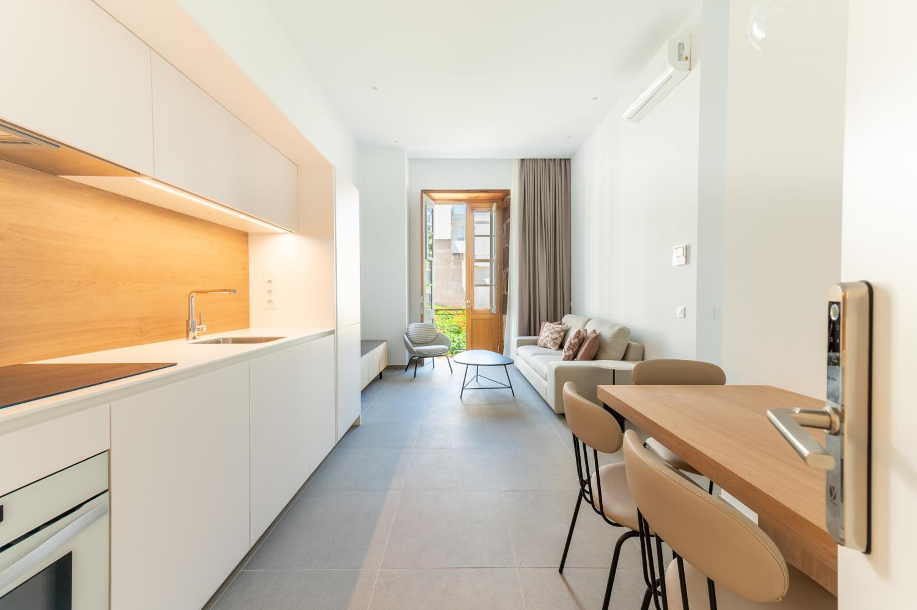 Apartamento de dos habitaciones con vista a la ciudad