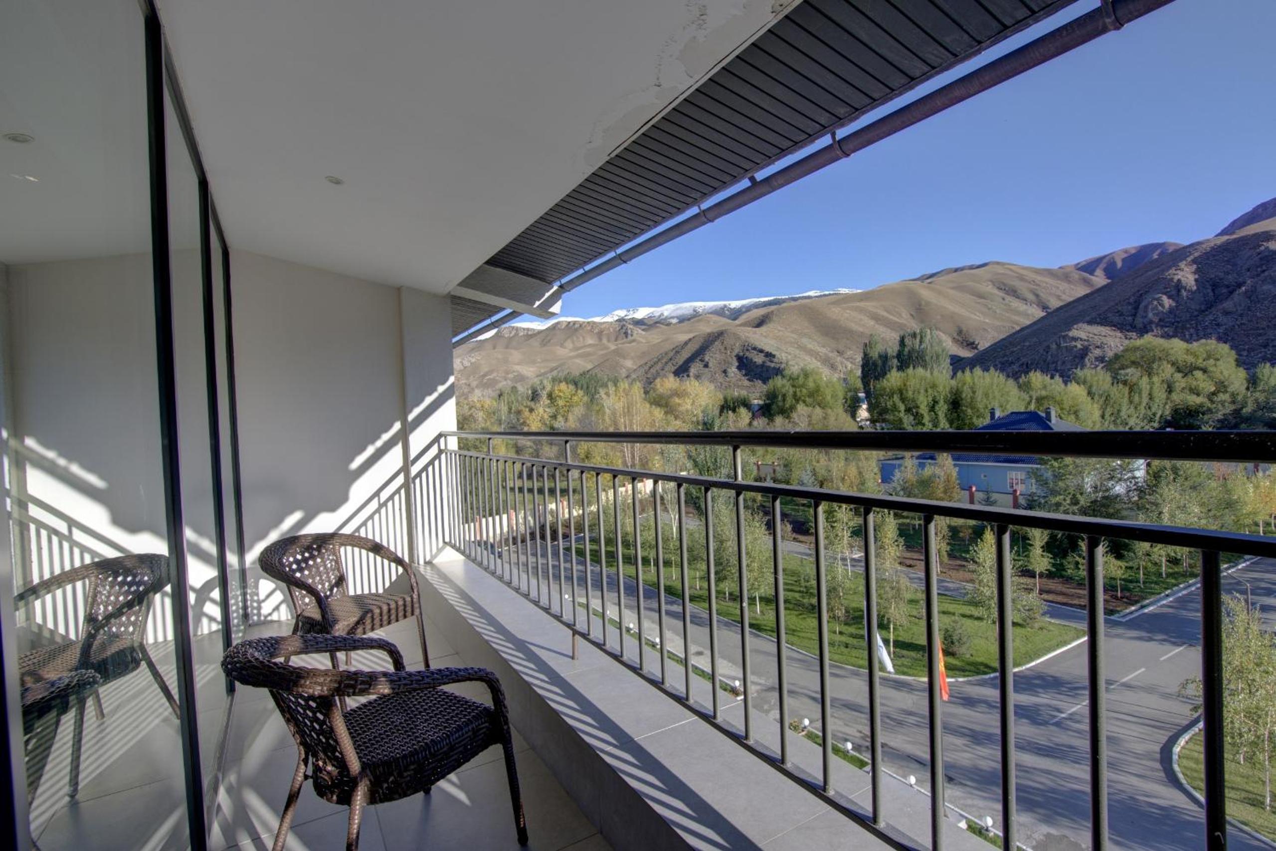 Suite with Balcony photo 2
