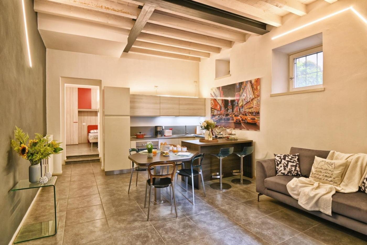 One-Bedroom Apartment