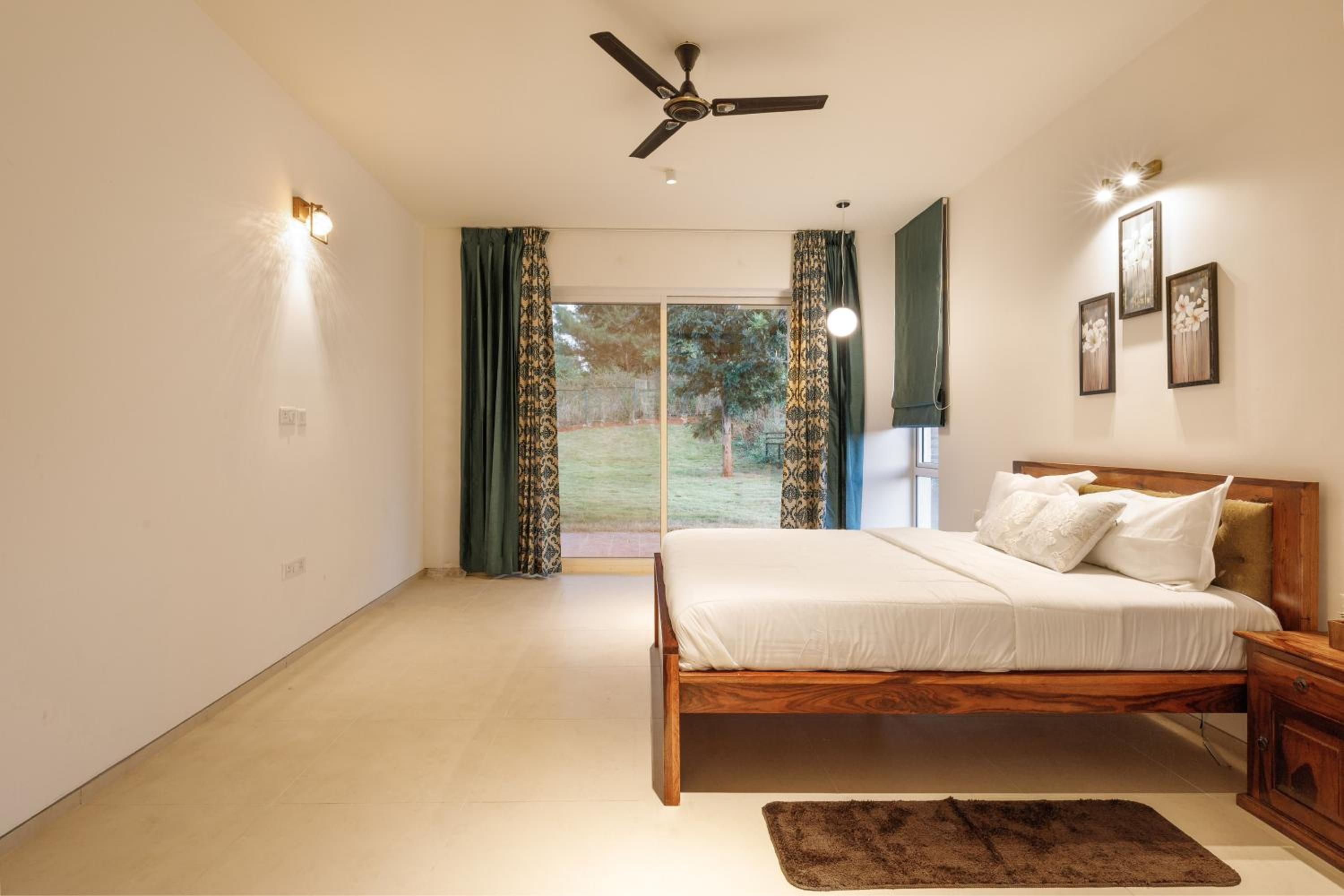 Four-Bedroom Villa photo 1