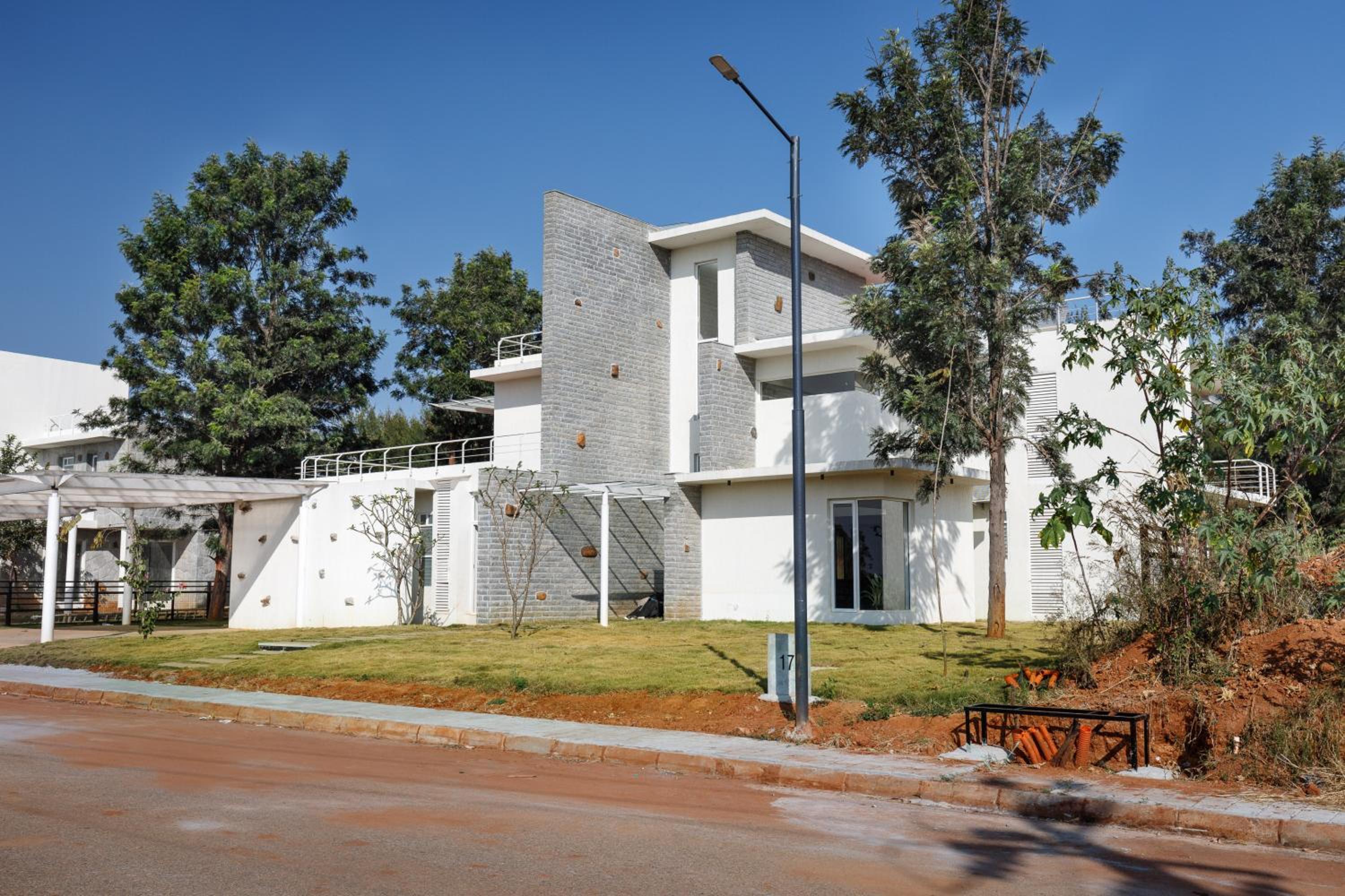Four-Bedroom Villa photo 3