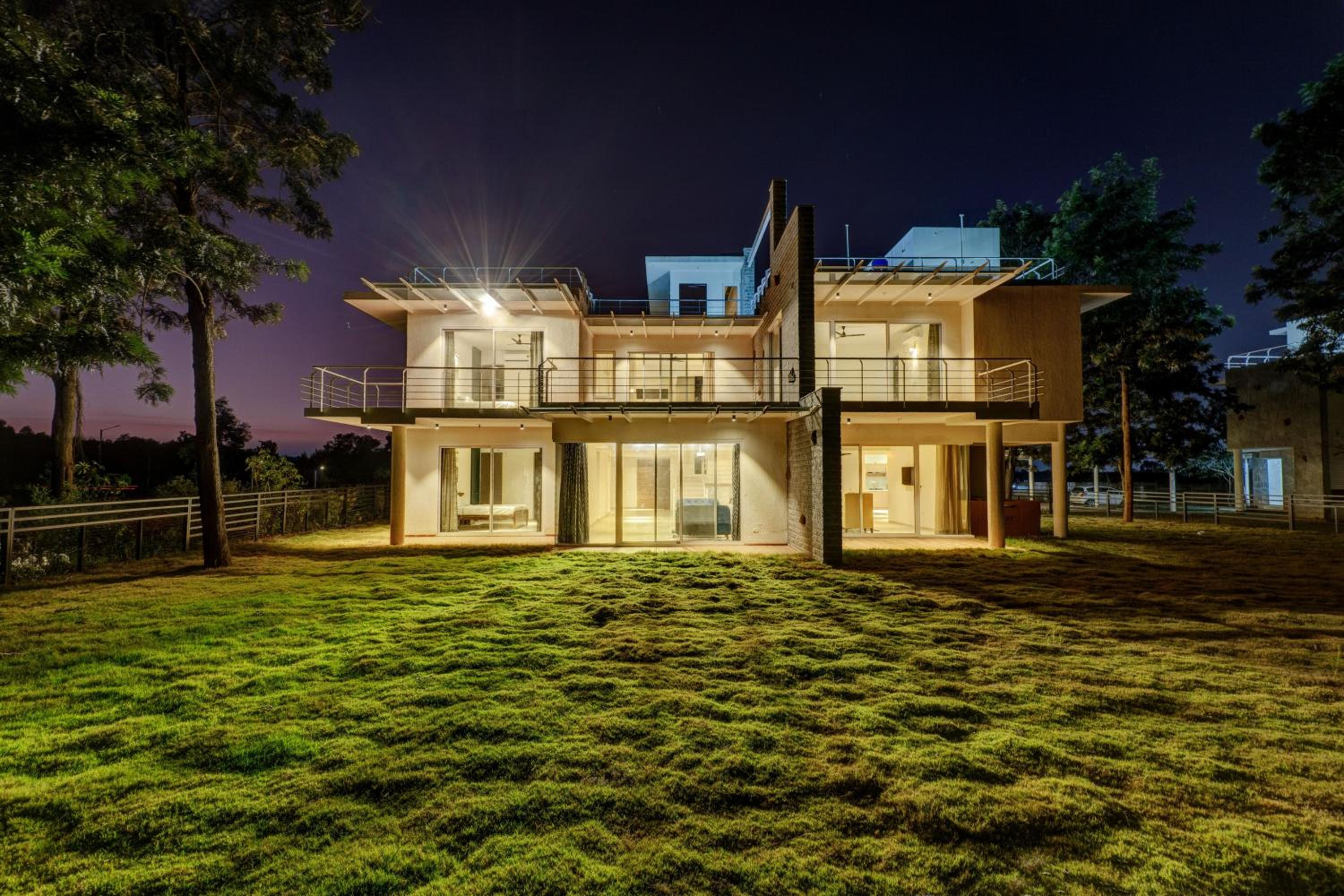 Four-Bedroom Villa photo 2