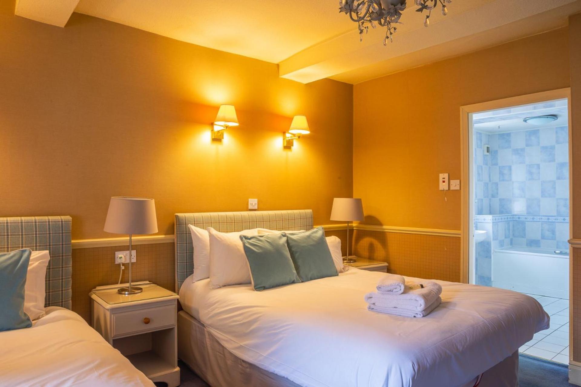Comfort Triple Room