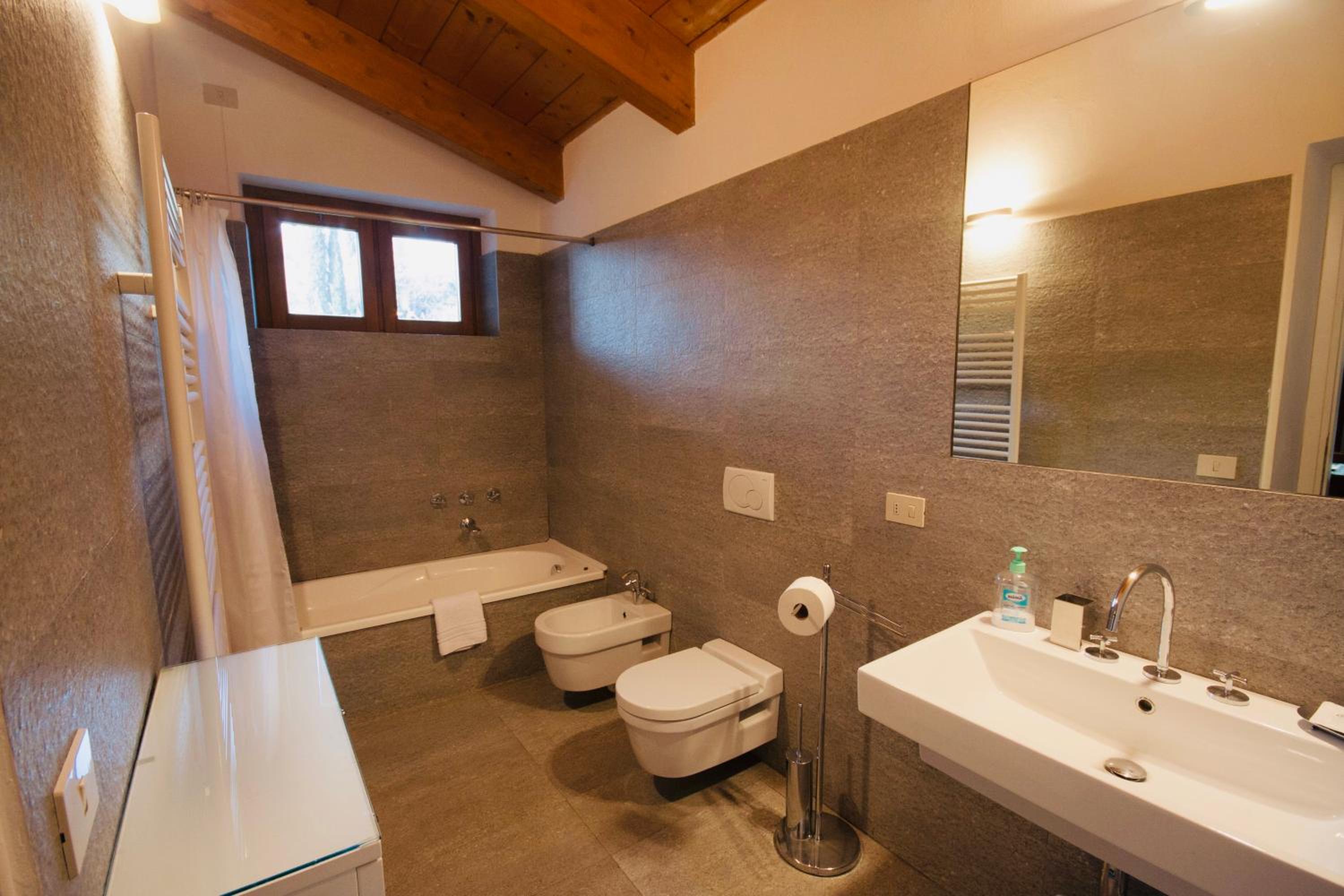 Two-Bedroom House photo 2