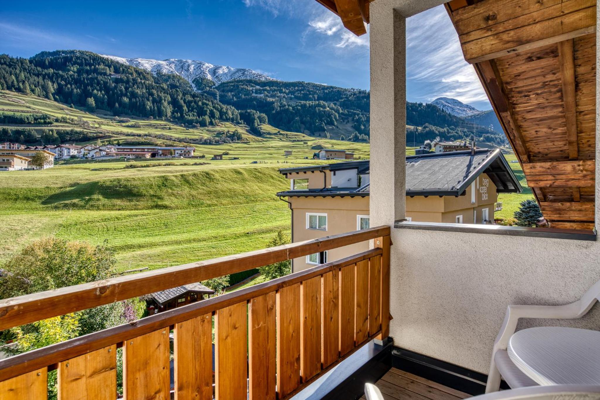 Suite with Balcony photo 3