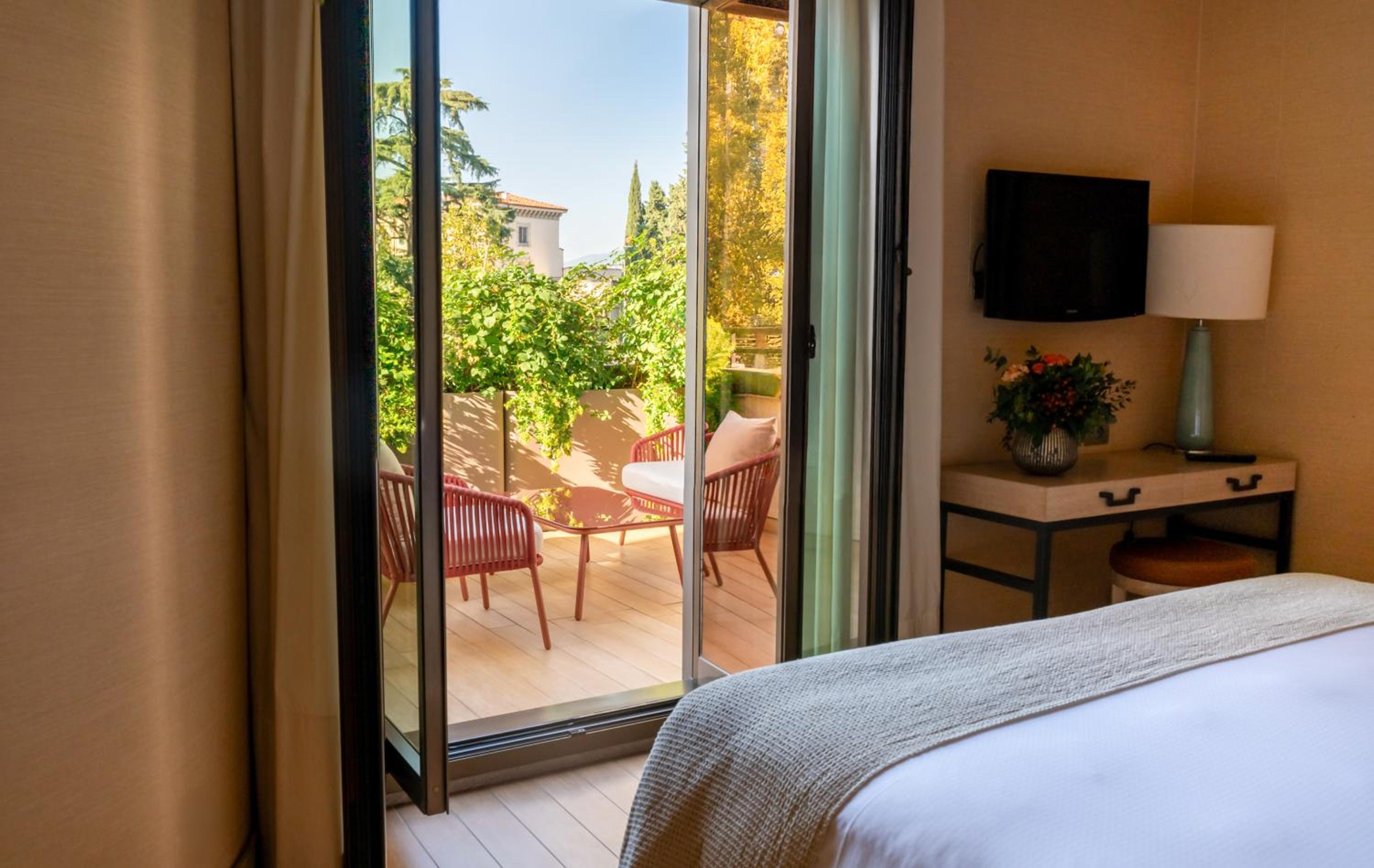 Deluxe Double or Twin Room with Terrace