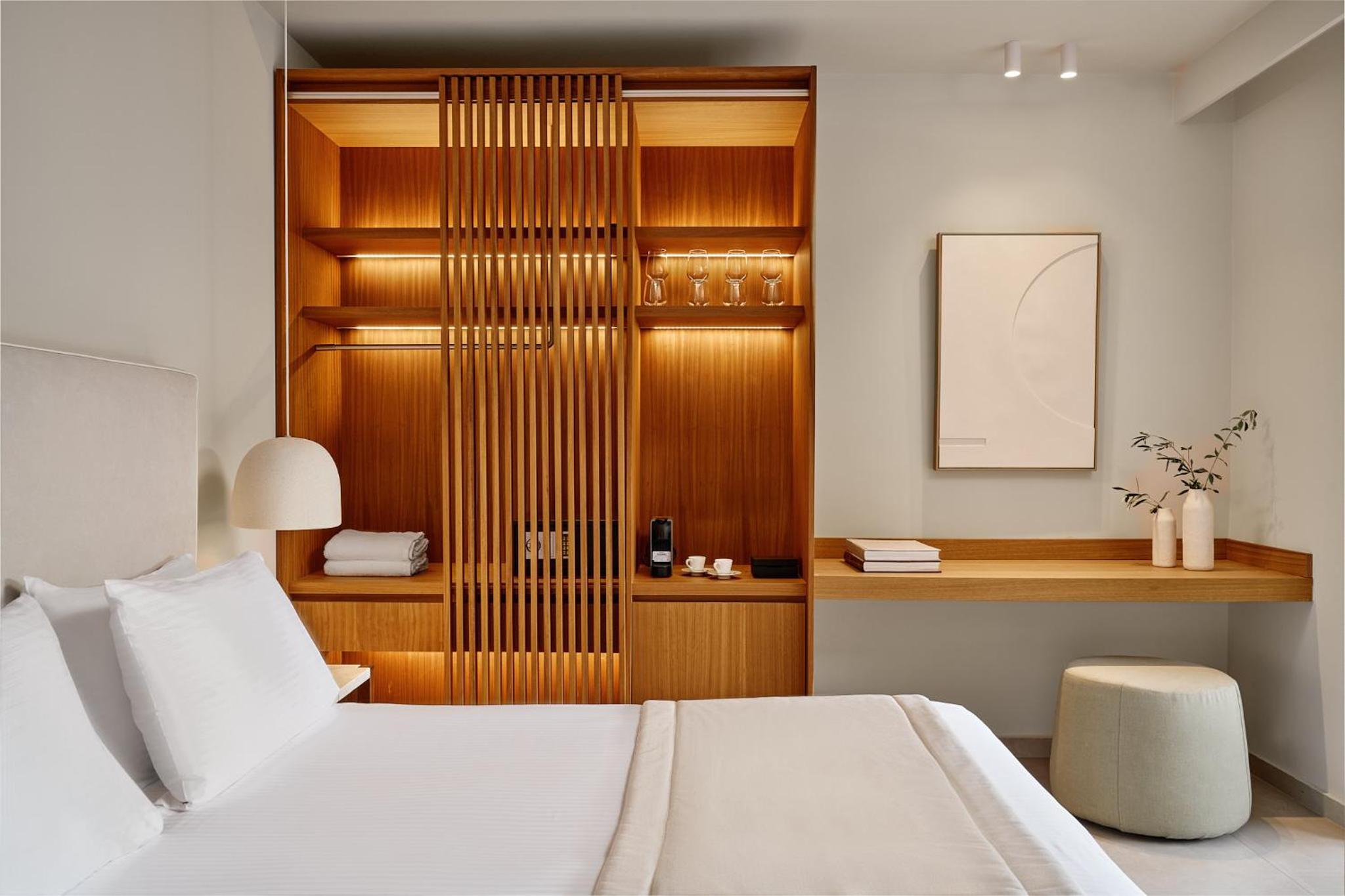 Grand Terrace Lavish Double Sea View Room