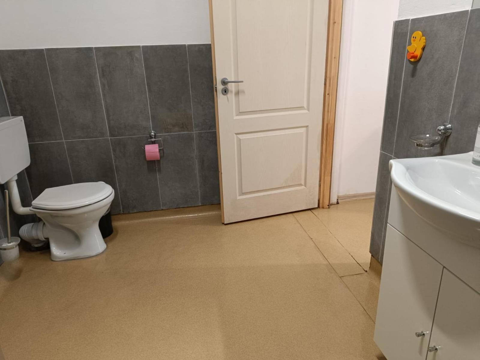 Double Room With Private Bathroom photo 1