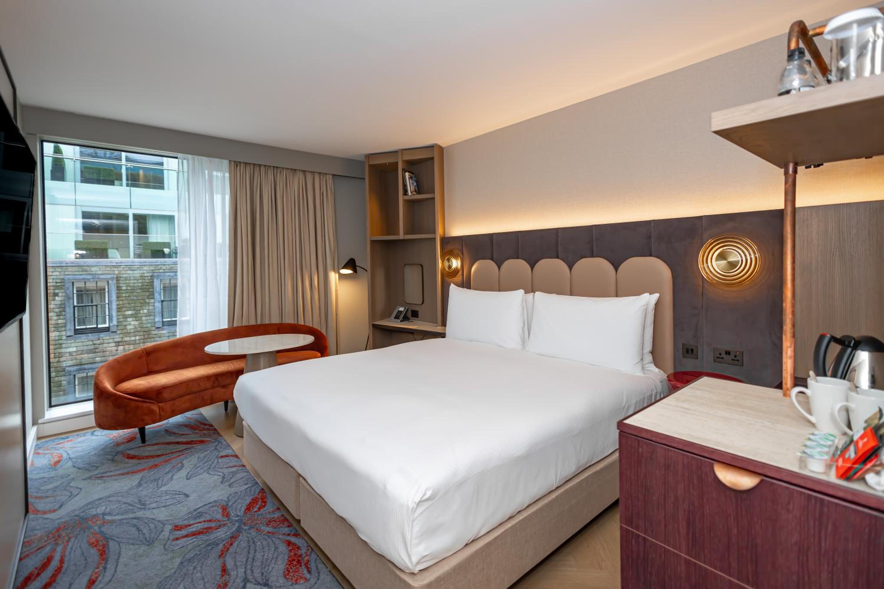 Executive Tower King Room