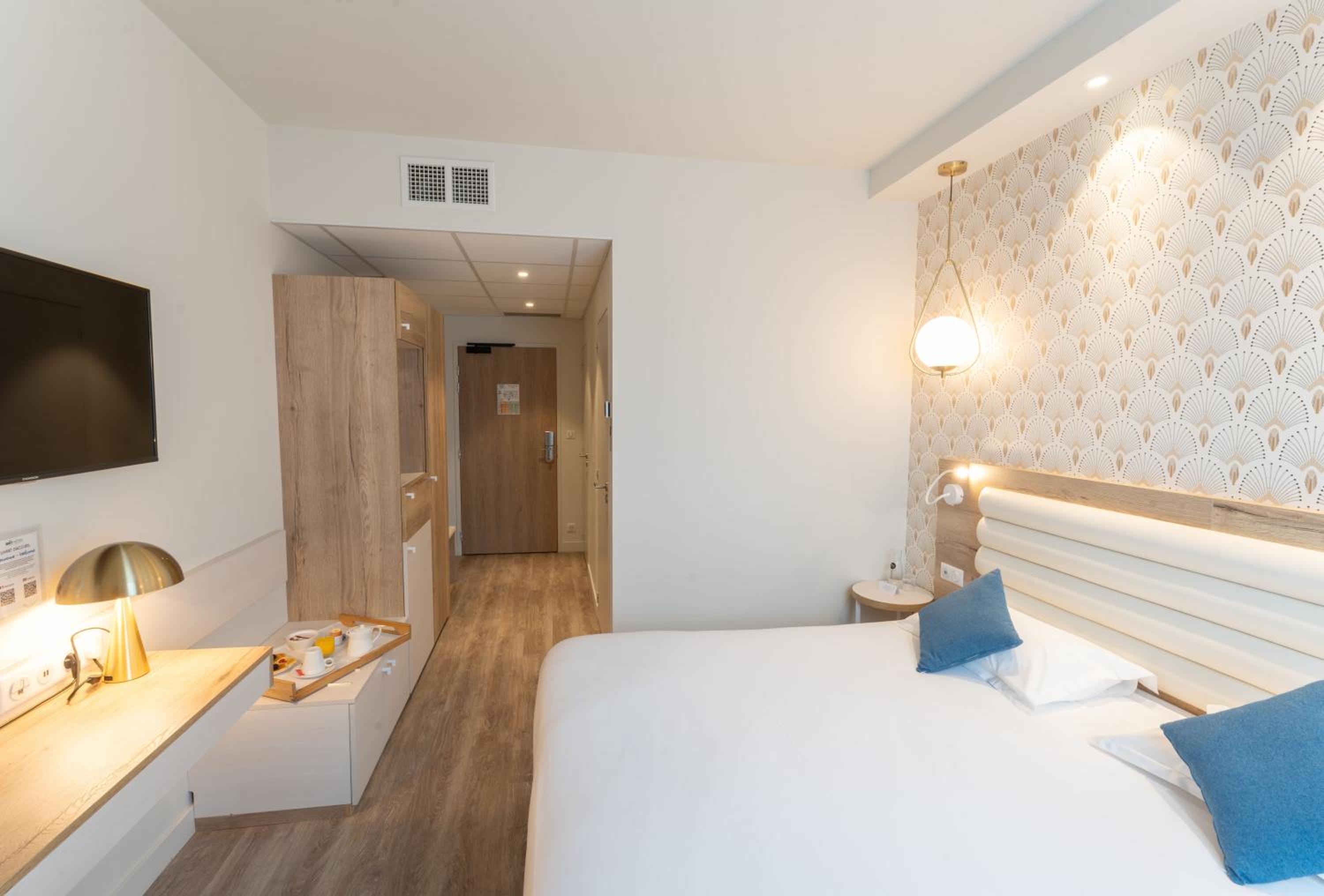 Cozy Double Room - Photo 3
