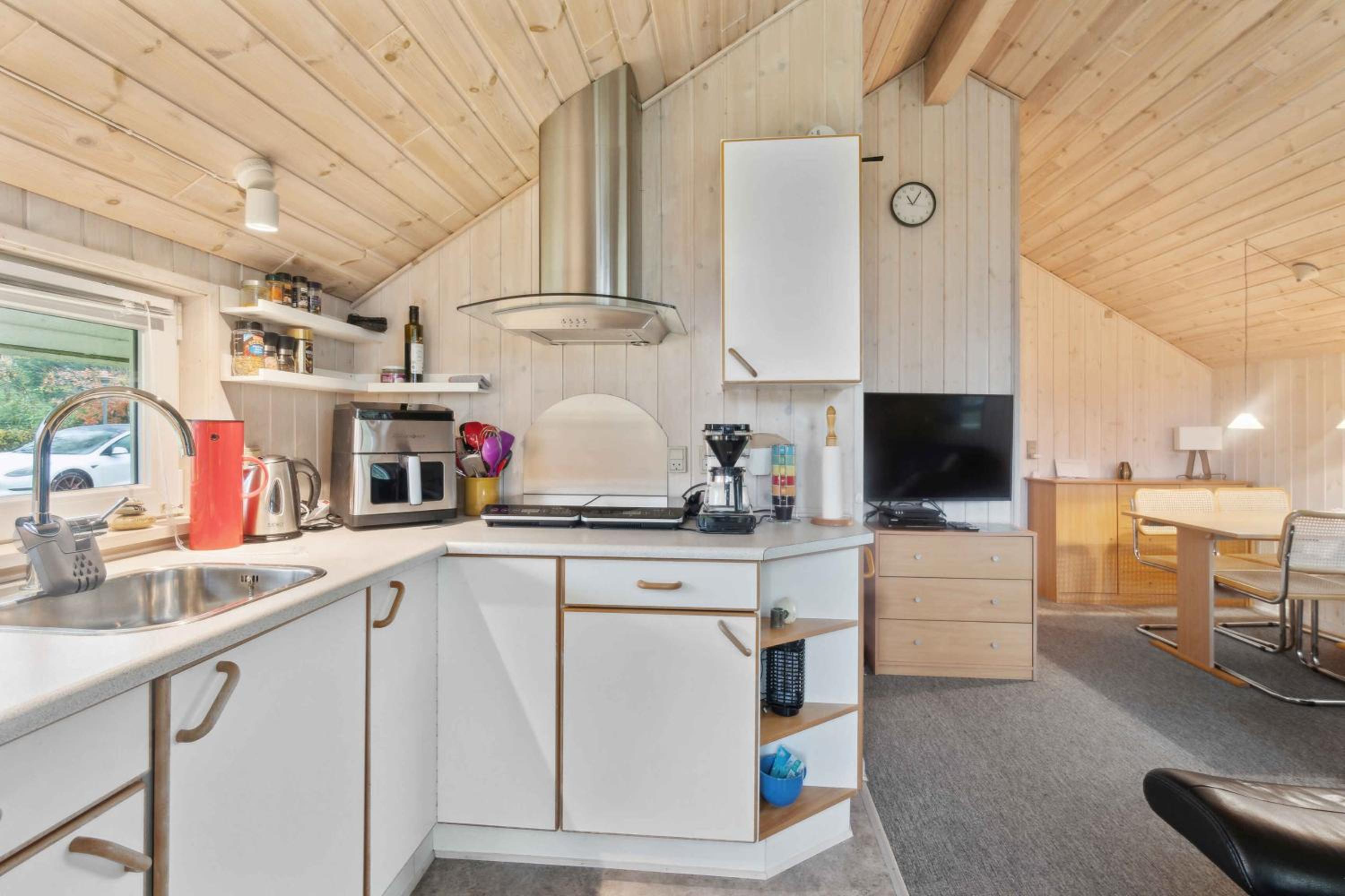 Two-Bedroom House photo 2