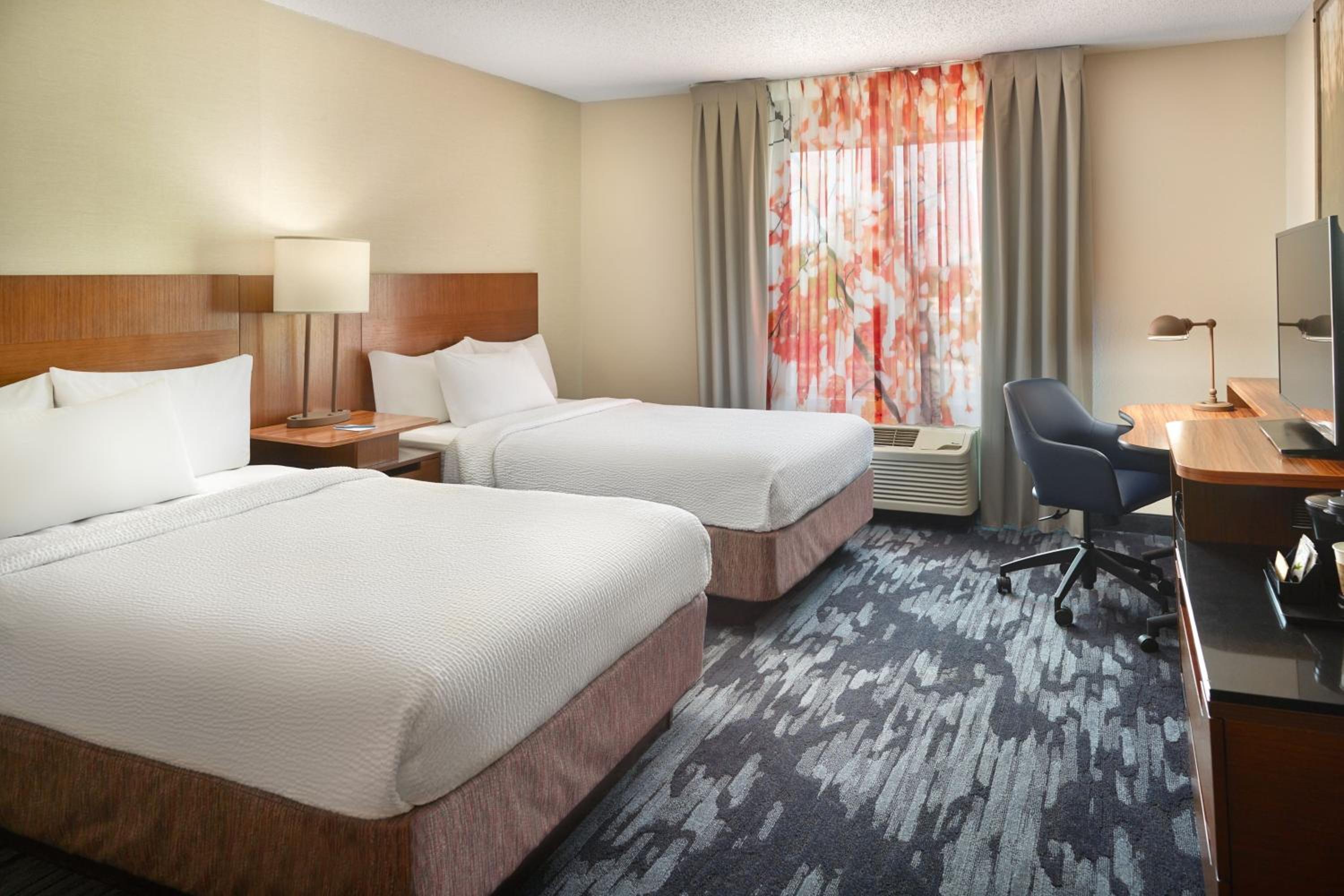 Double Room with Two Double Beds - Hearing Accessible - Photo 1