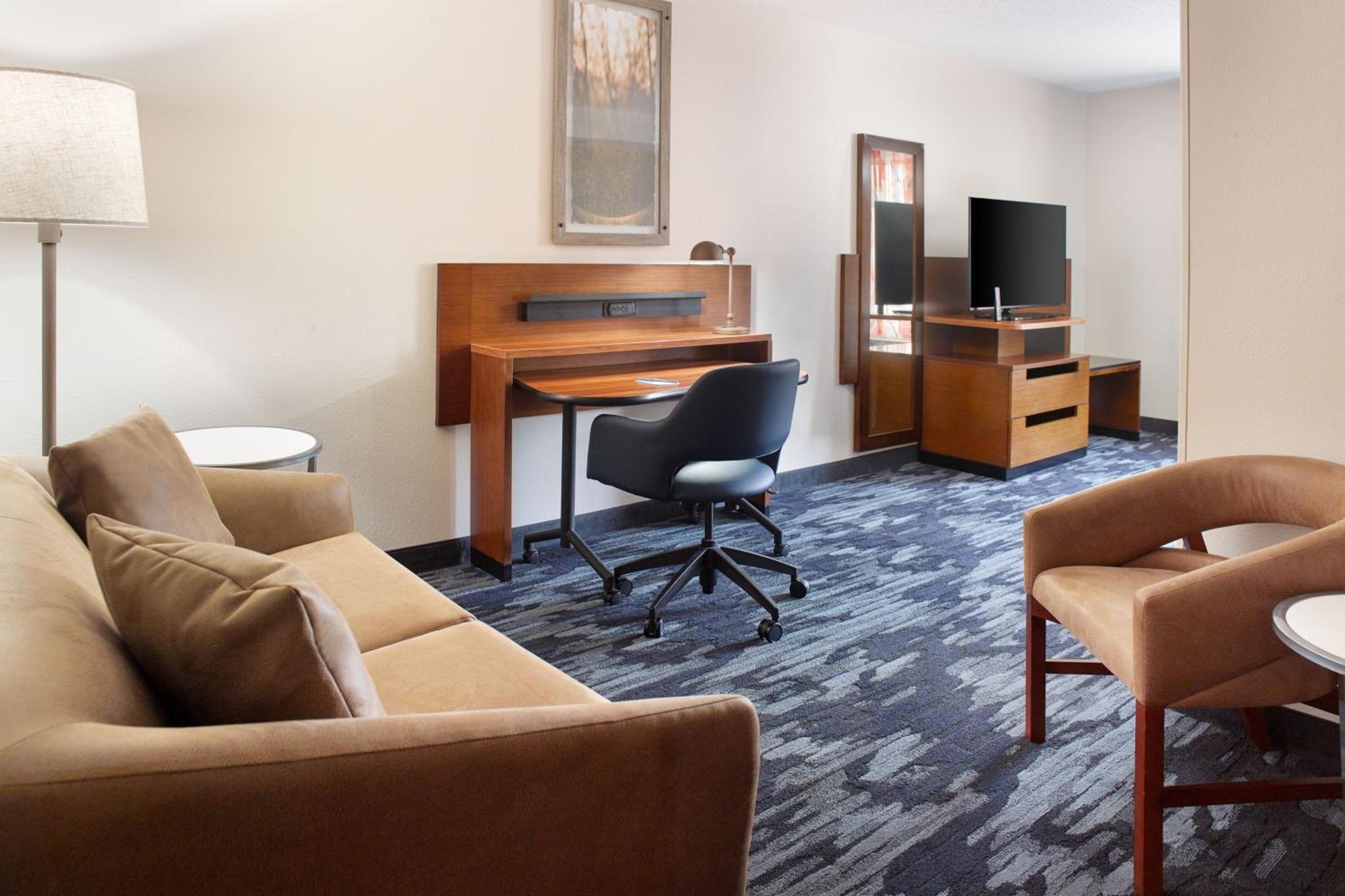 King Suite with Sofa Bed - Photo 3