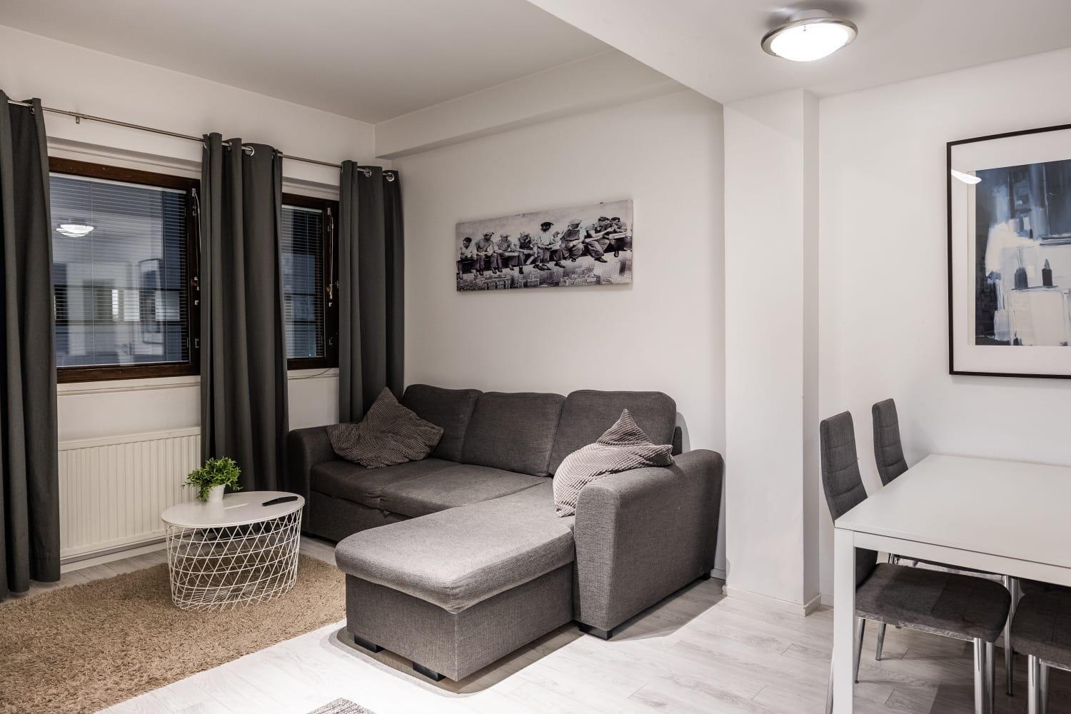 One-Bedroom Apartment - Photo 1