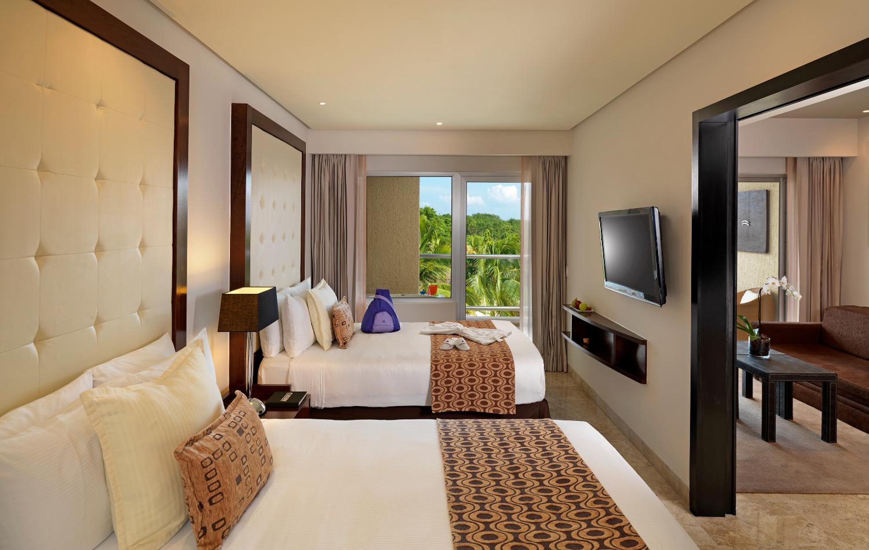 Master Suite Nature View