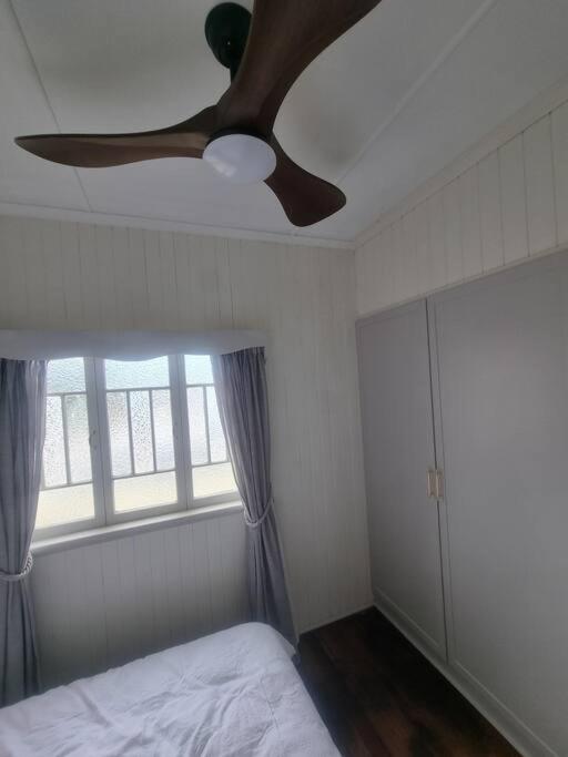 Four-Bedroom House photo 3