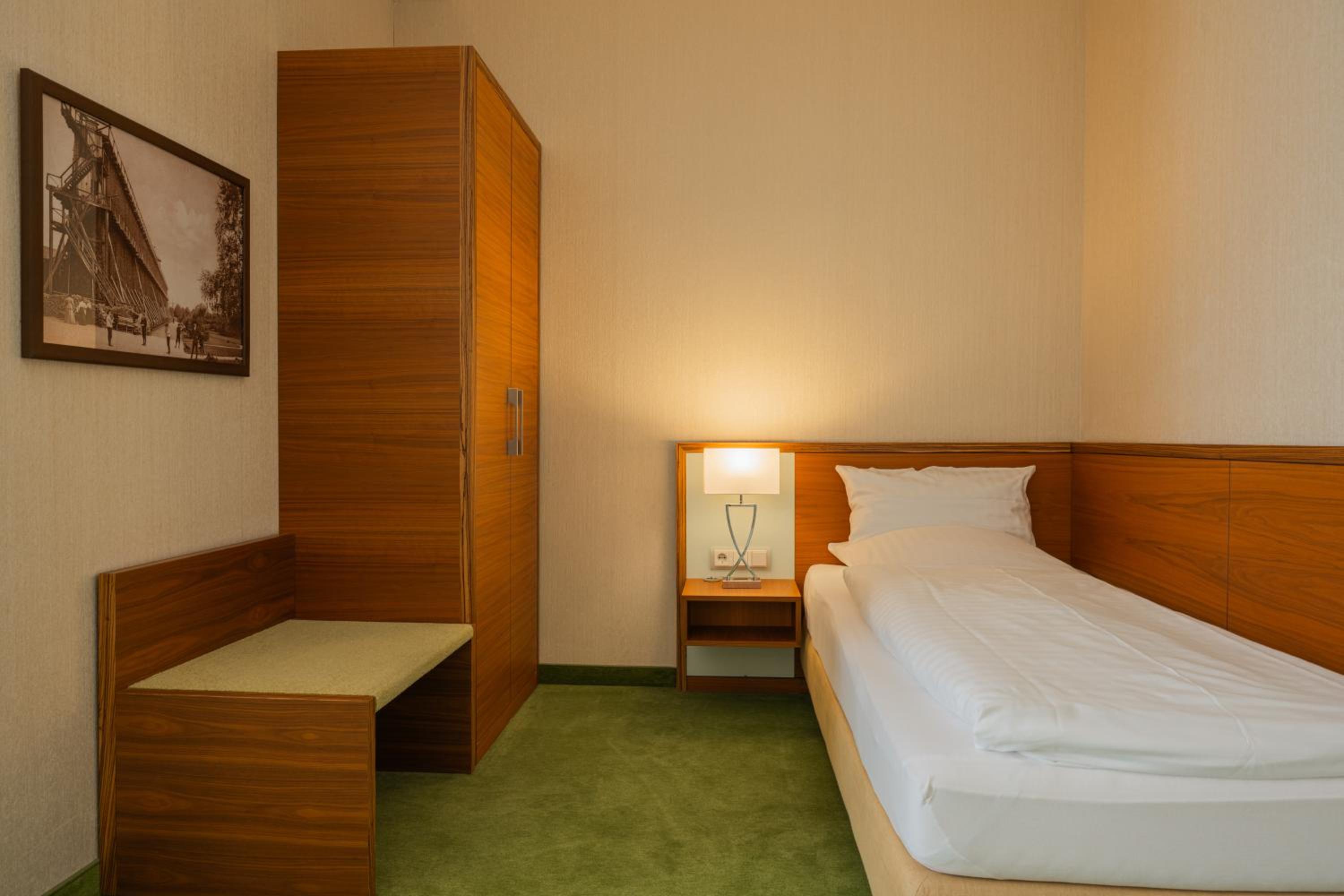 Single Room photo 1