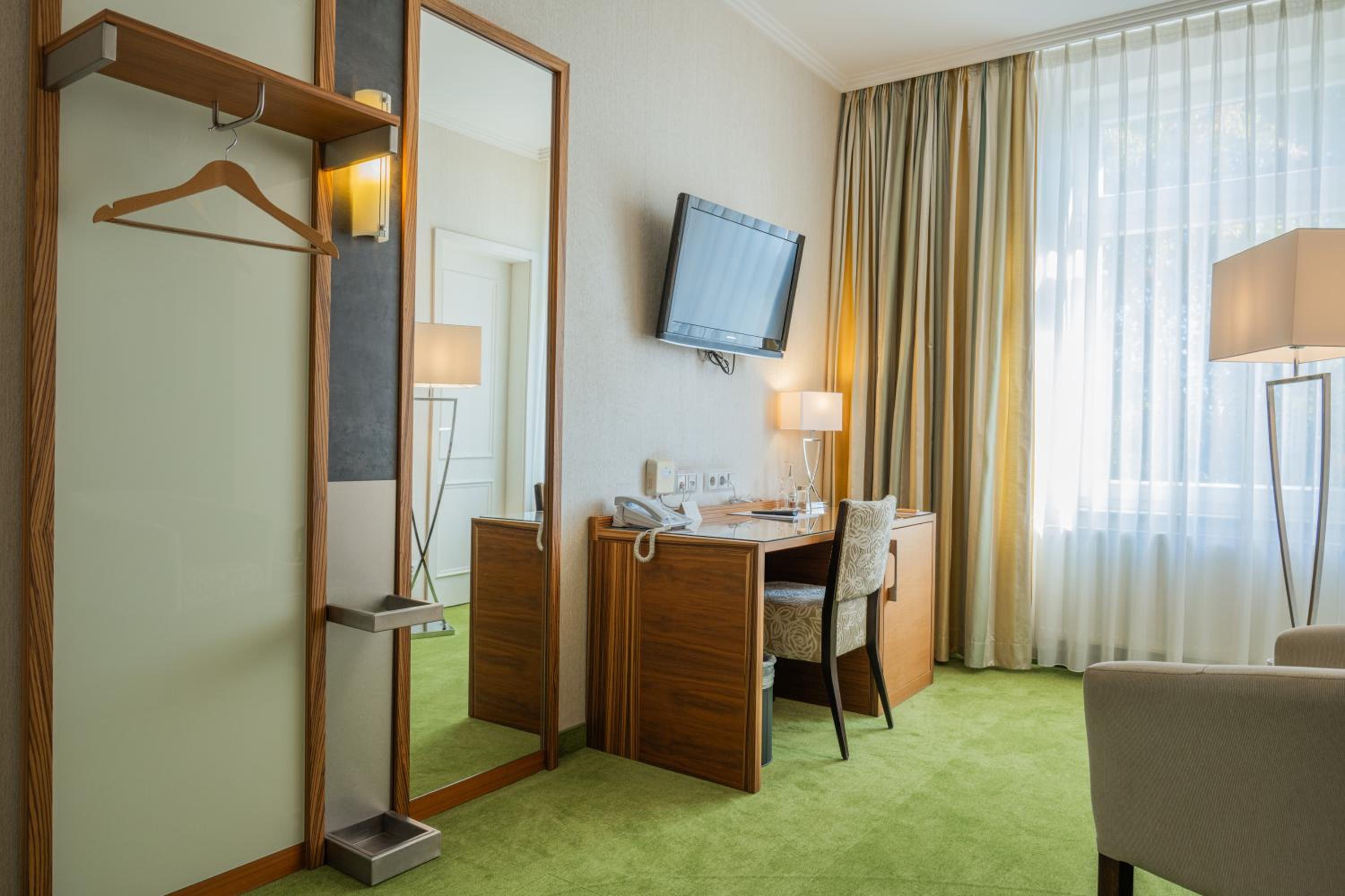 Single Room photo 2