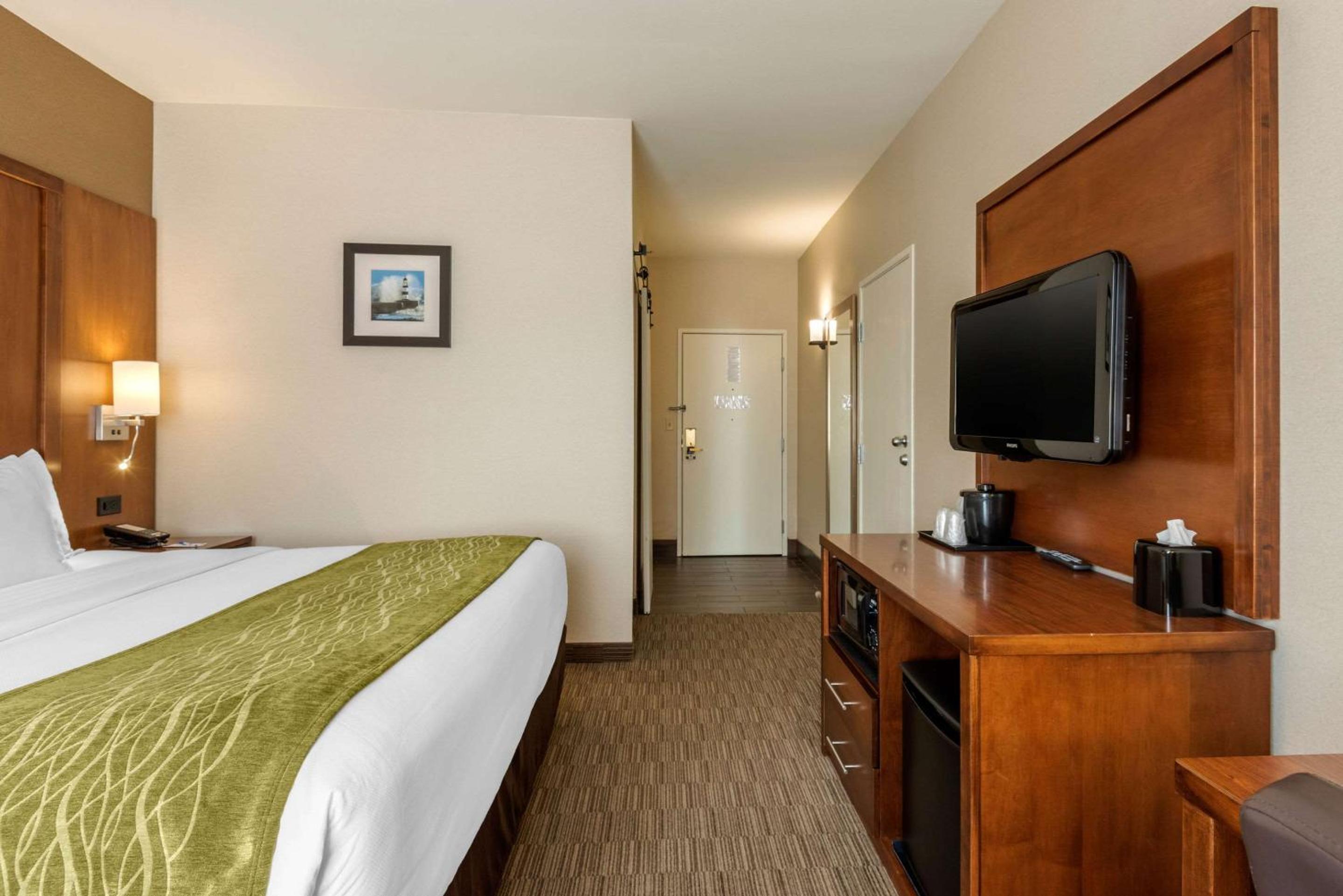 King Room - Disability Access/Non-Smoking - Photo 4