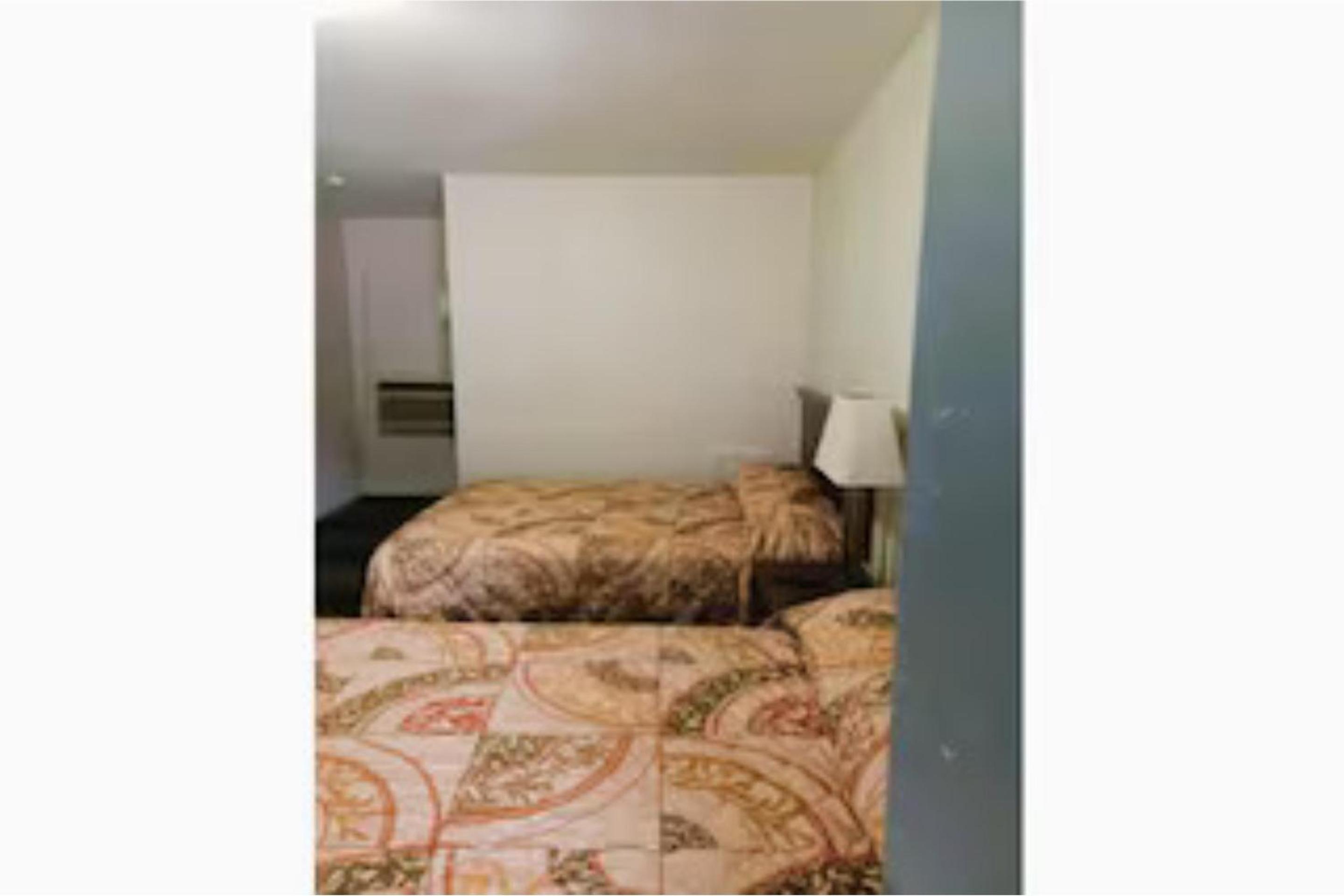 2 Full Beds Non-Smoking photo 1
