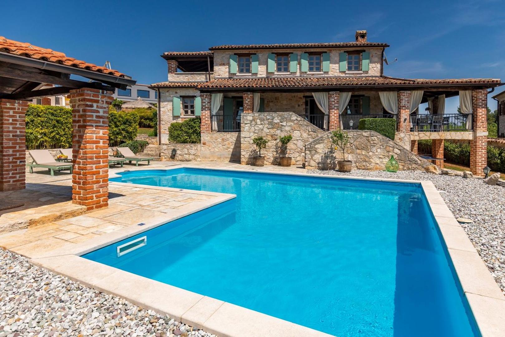 Villa with Private Pool photo 3