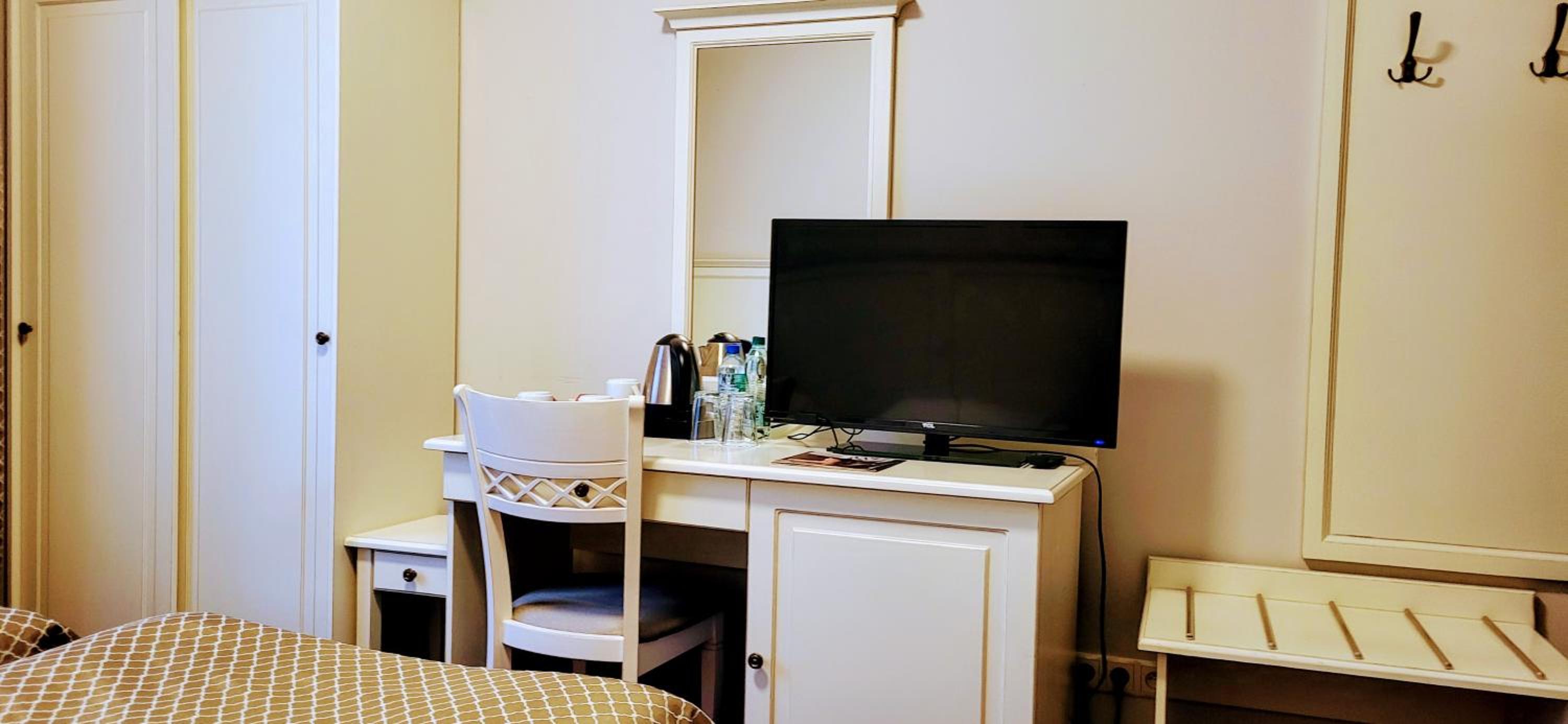 Standard Triple Room - Photo 4