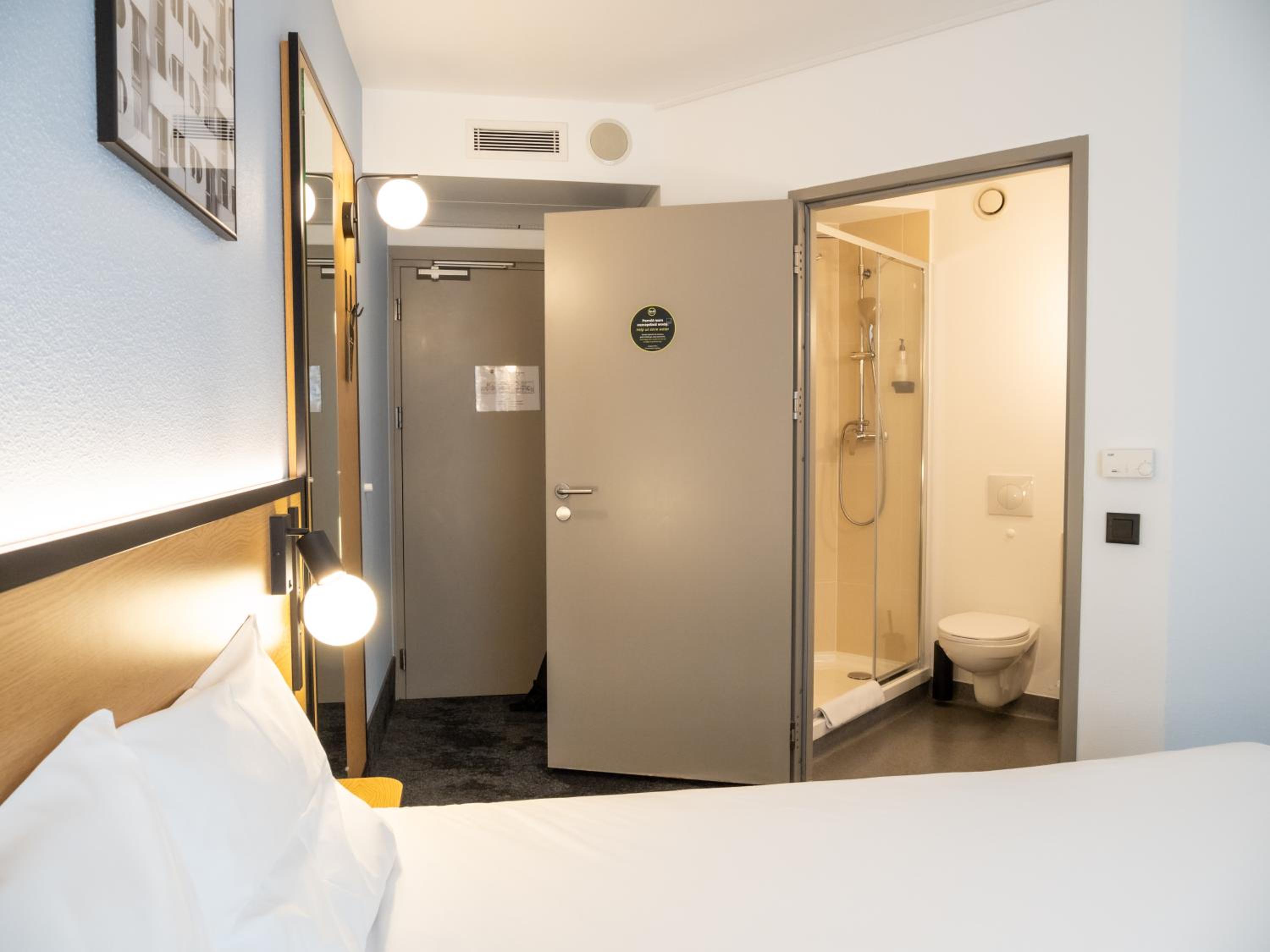 Premium Double Room - Photo 3
