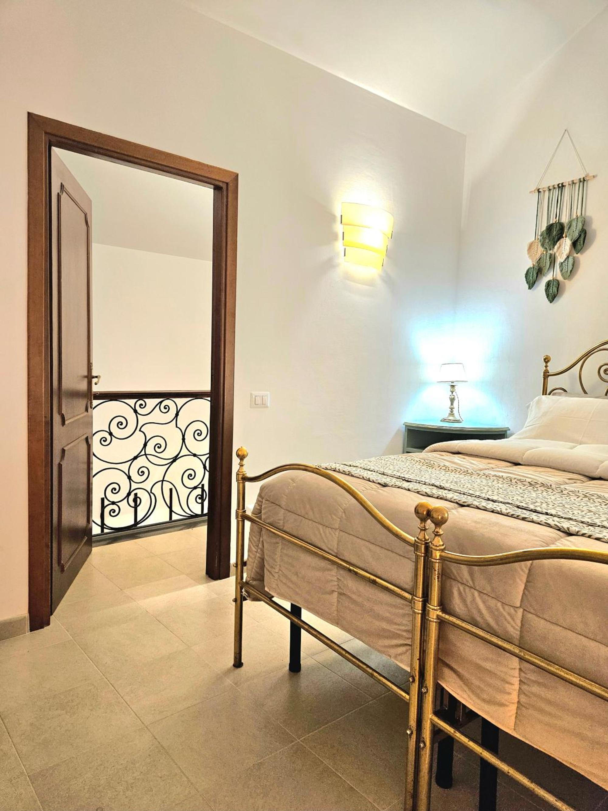One-Bedroom House photo 2