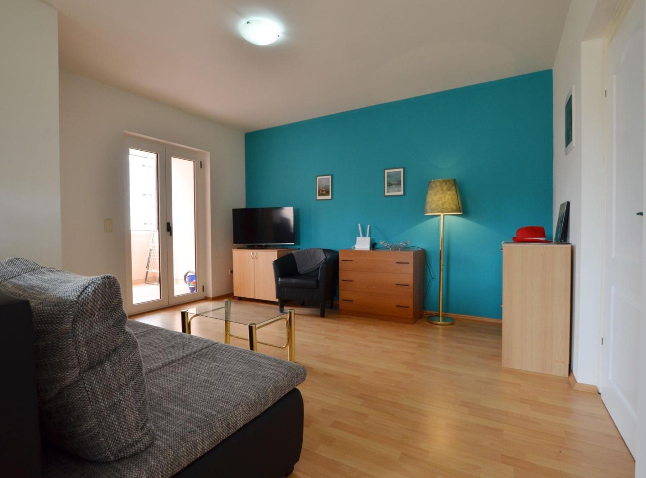 One Bedroom Apartment