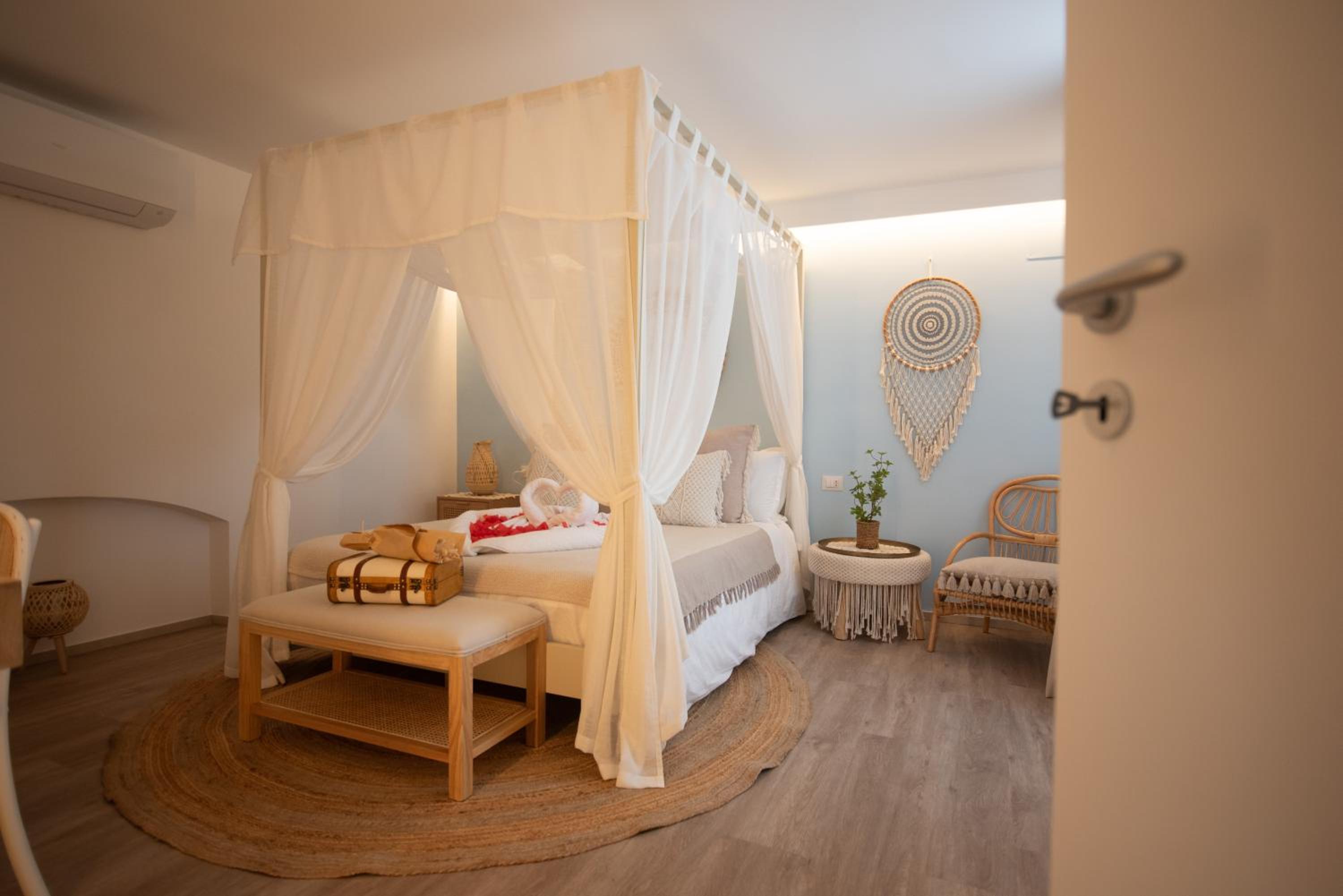 Suite with Spa Bath