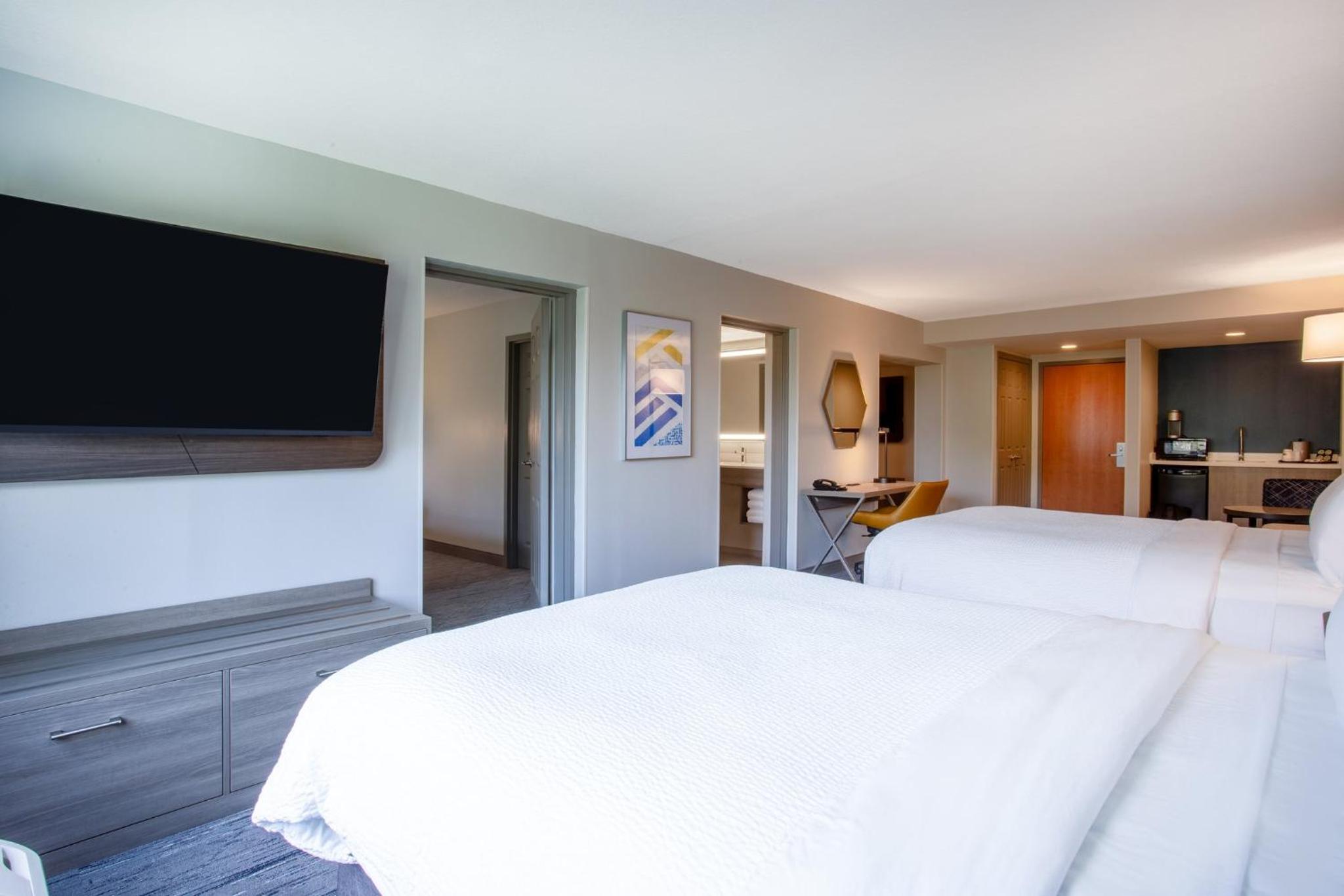 Two-Bedroom Suite with Sofa Bed - Photo 1