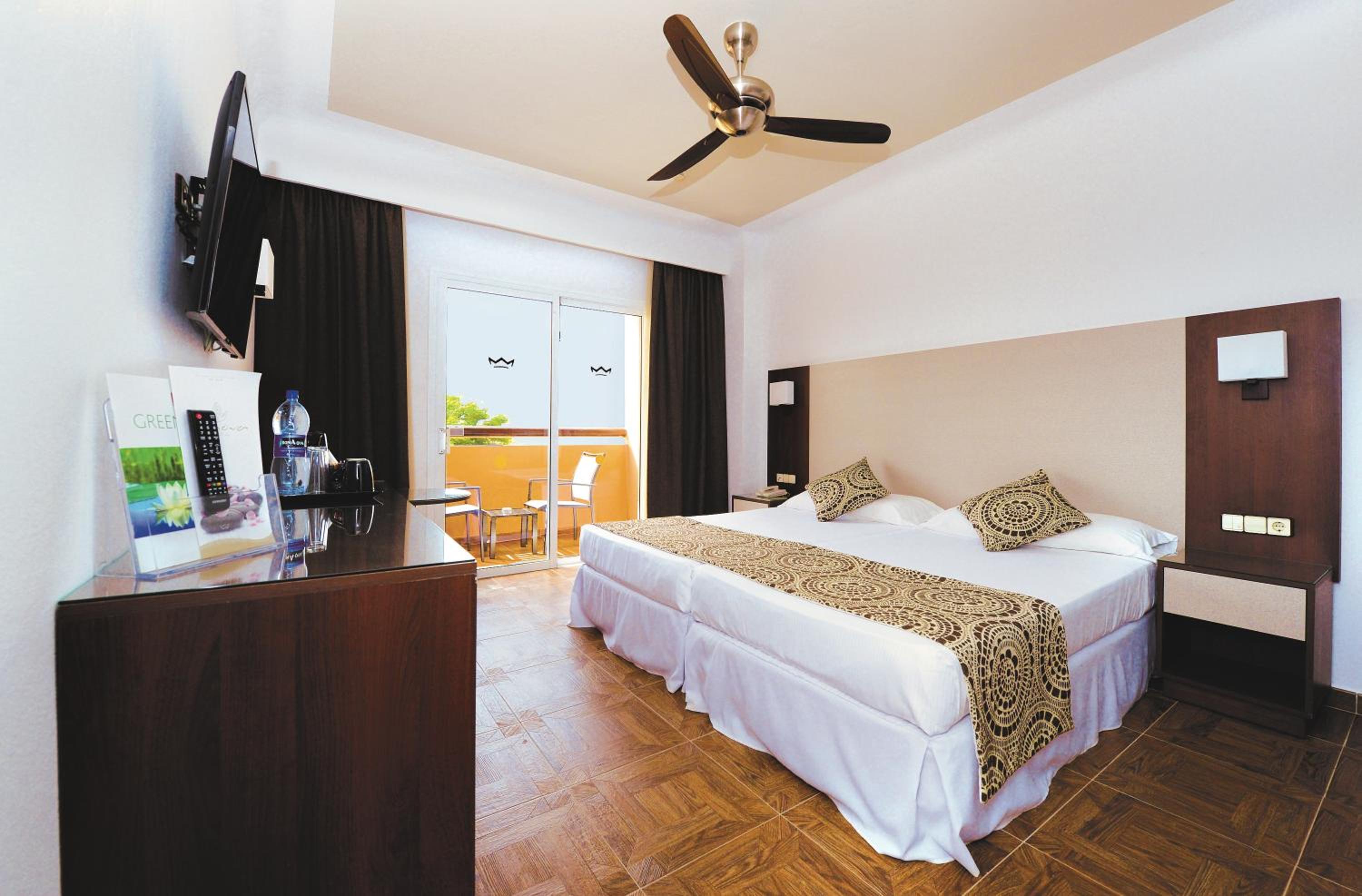 Superior Double Room - Photo 1