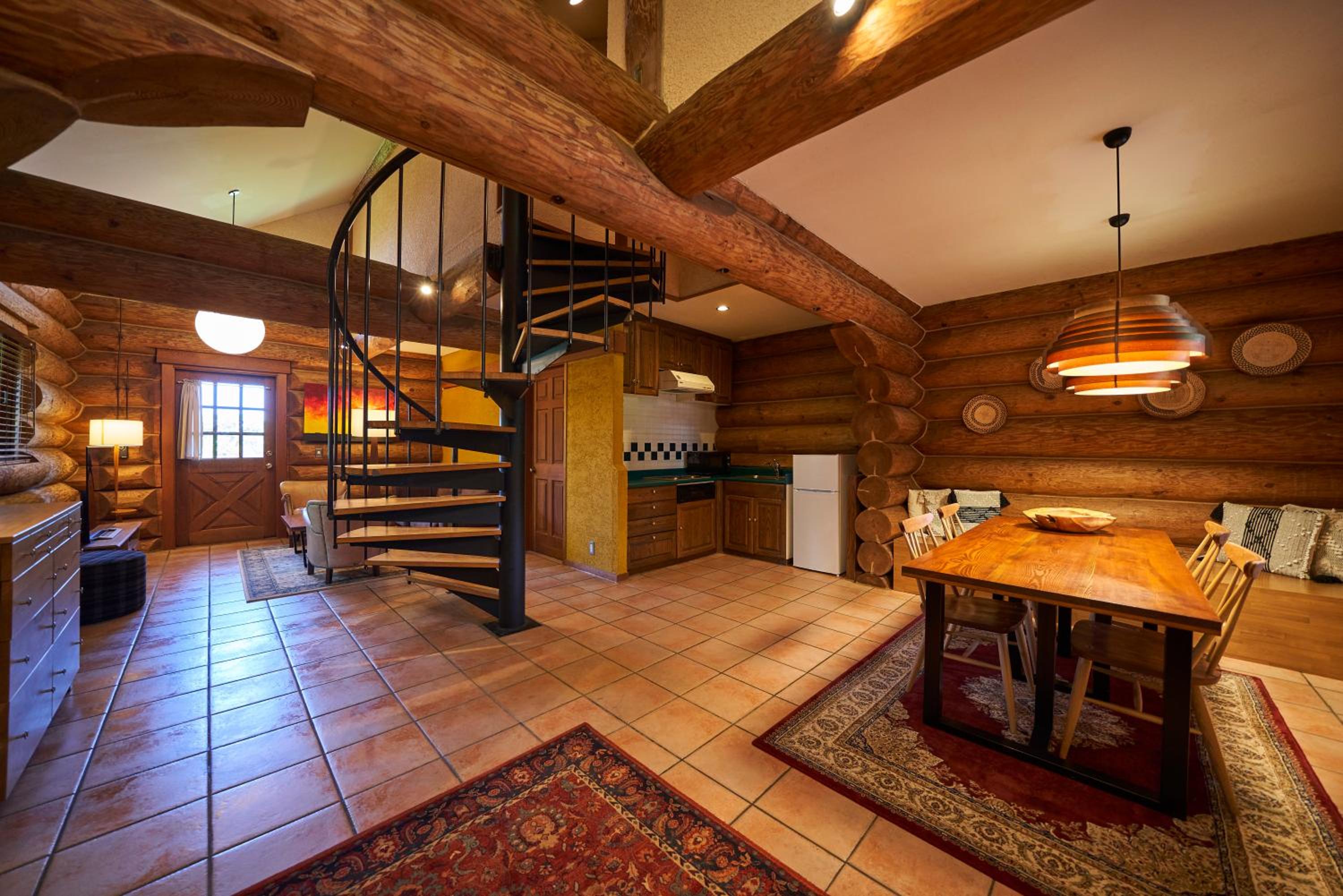 Family Room - Non Pet Friendly