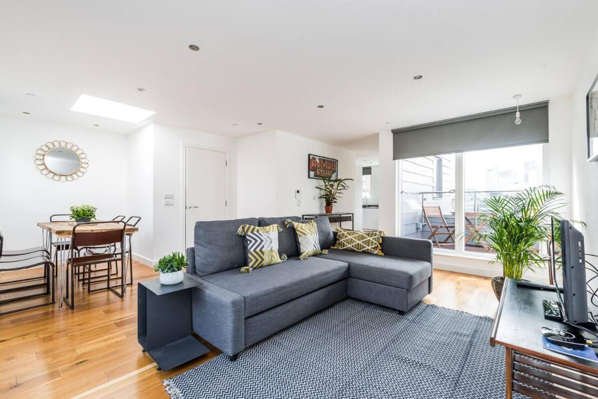 Apartment with View and Balcony photo 1