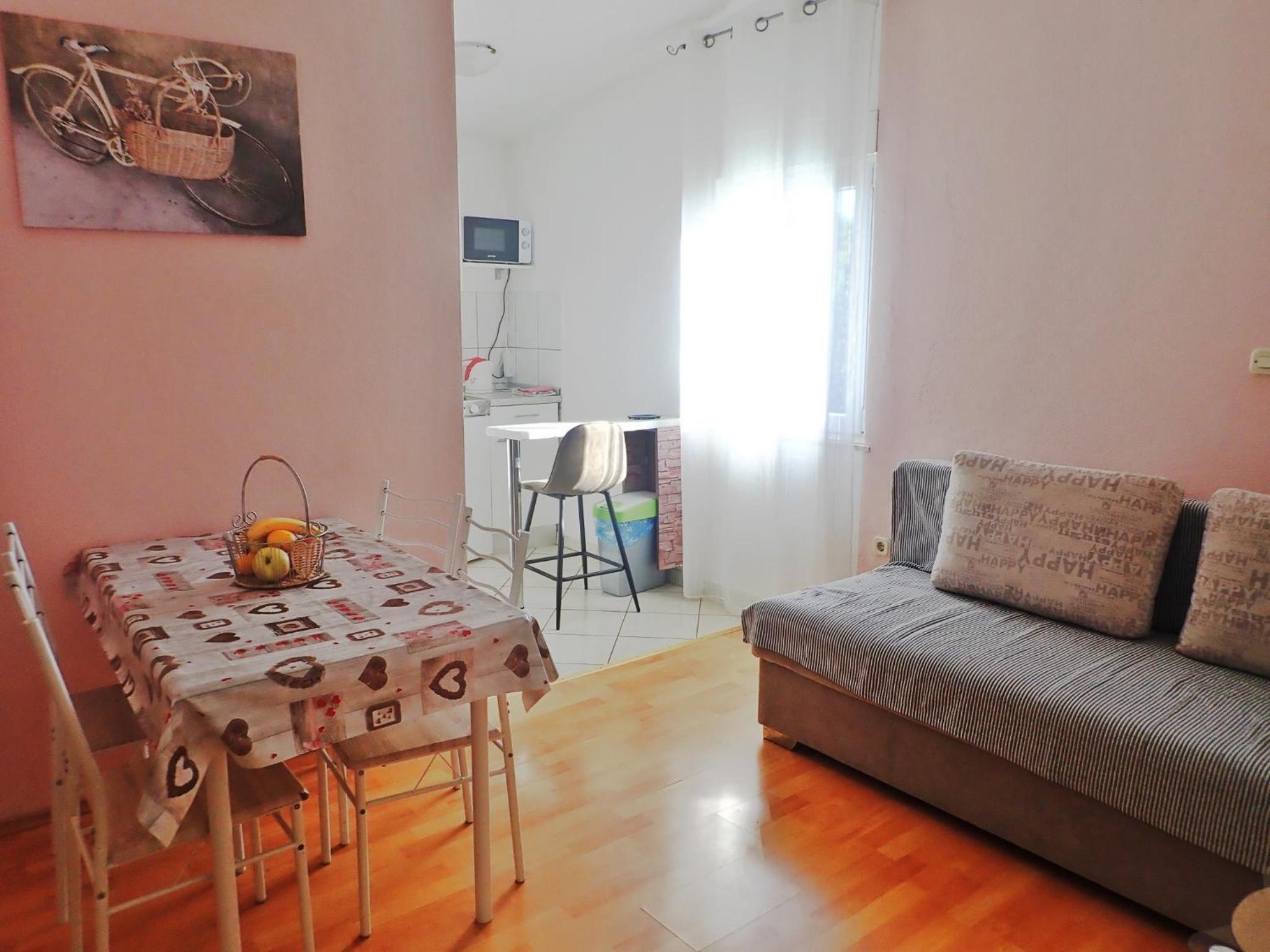 One-Bedroom Apartment (4 Adults)