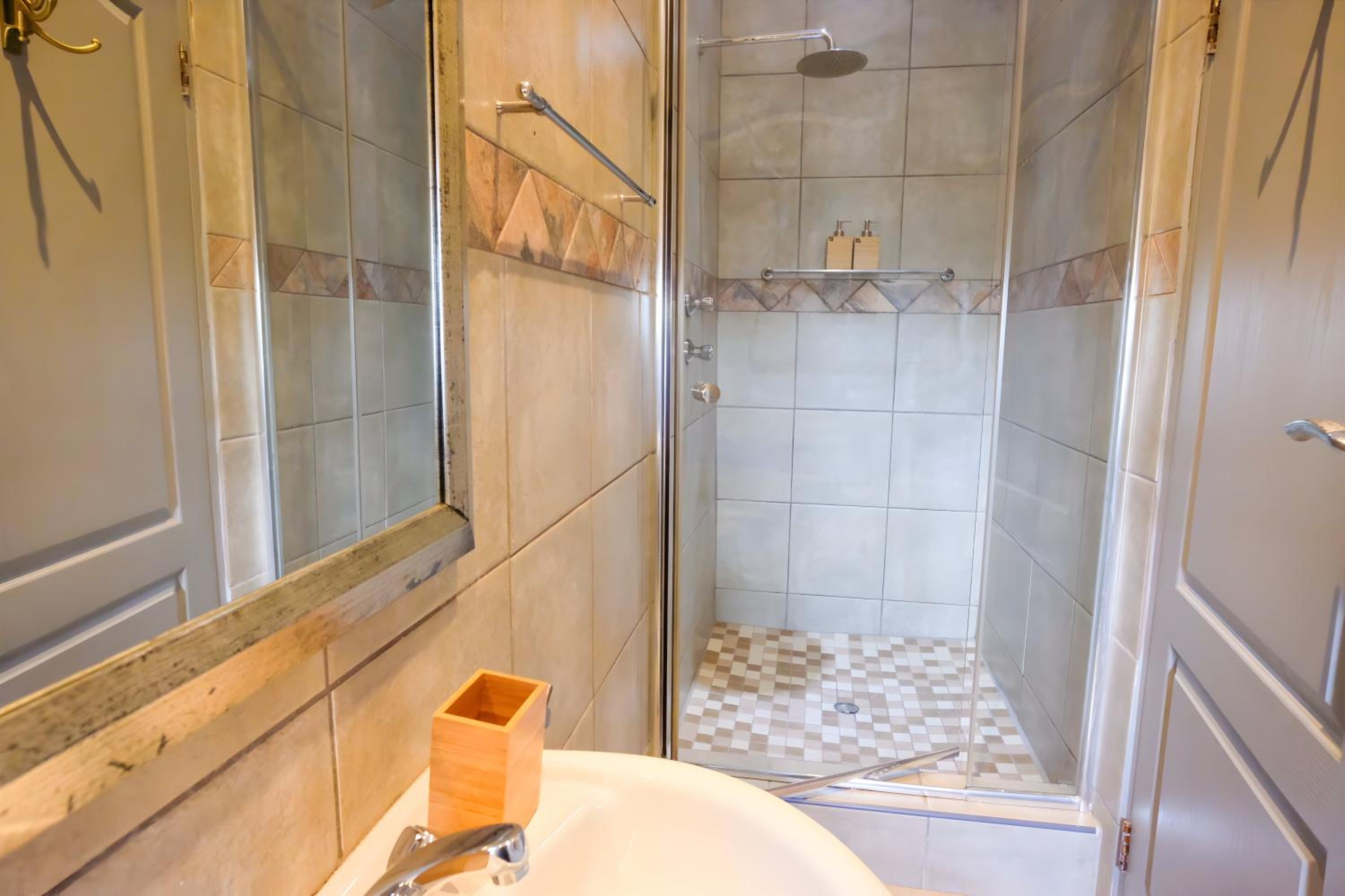 Double or Twin Room photo 3