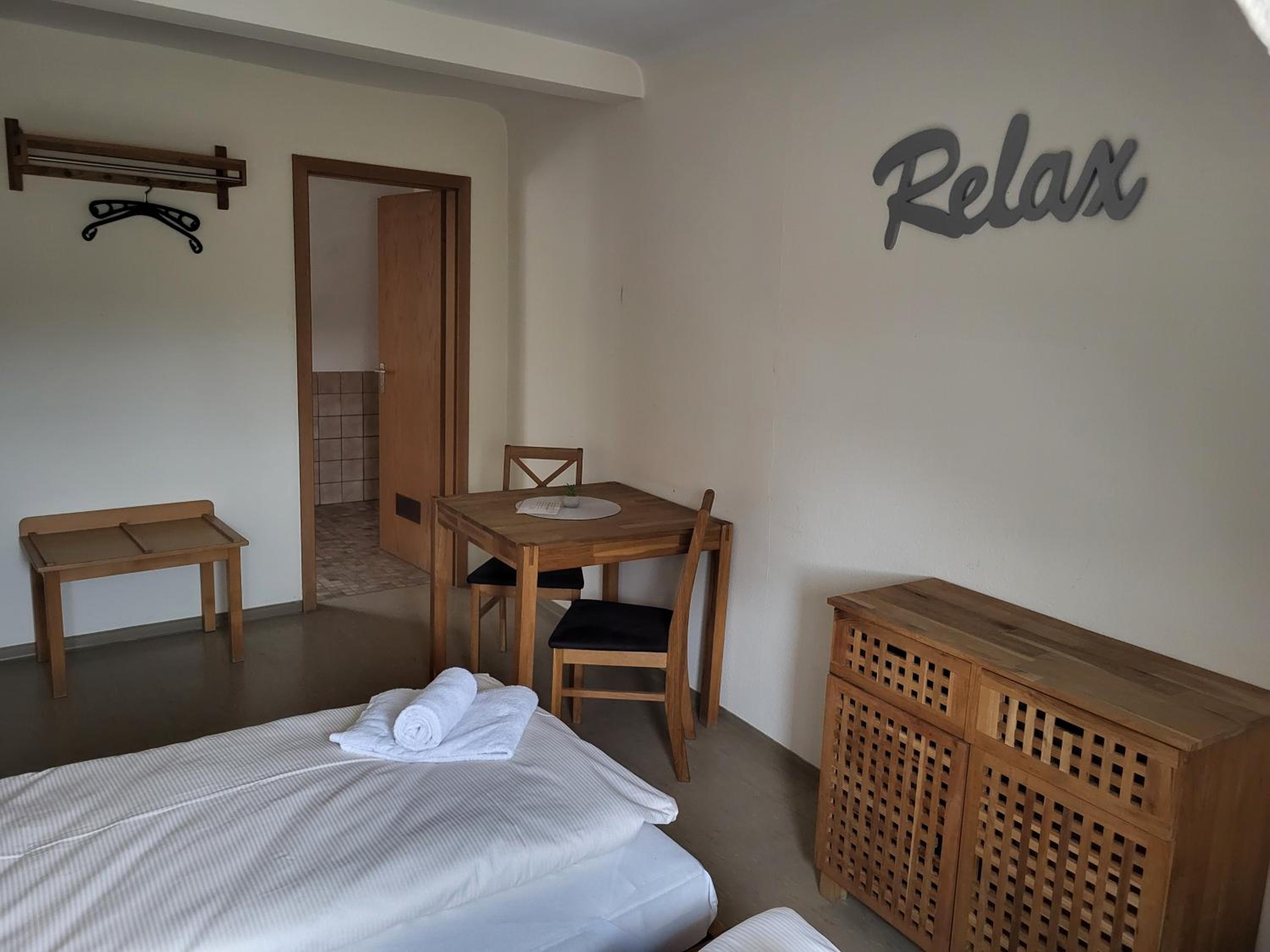 Budget Double Or Twin Room photo 3
