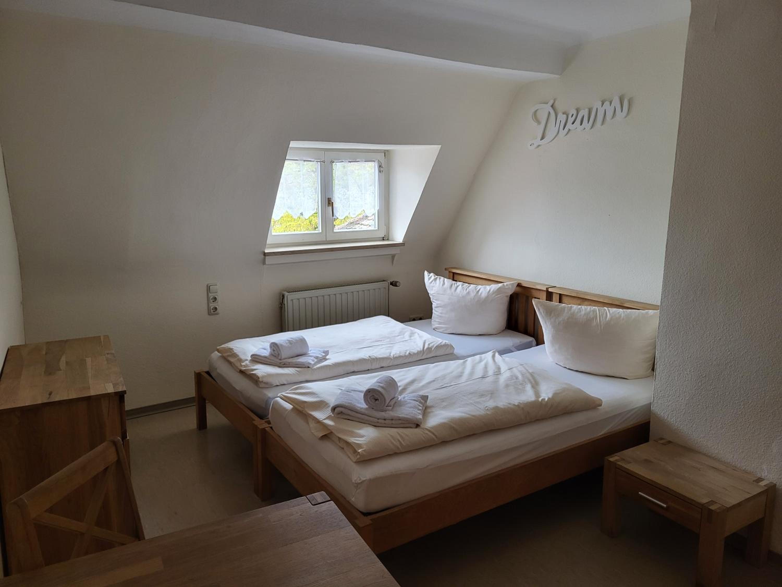 Budget Double Or Twin Room photo 2